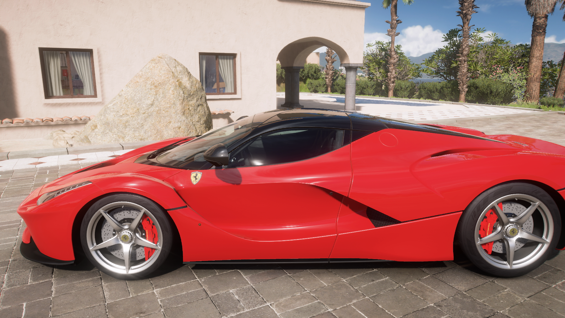 2013 Ferrari Laferrari – view 2