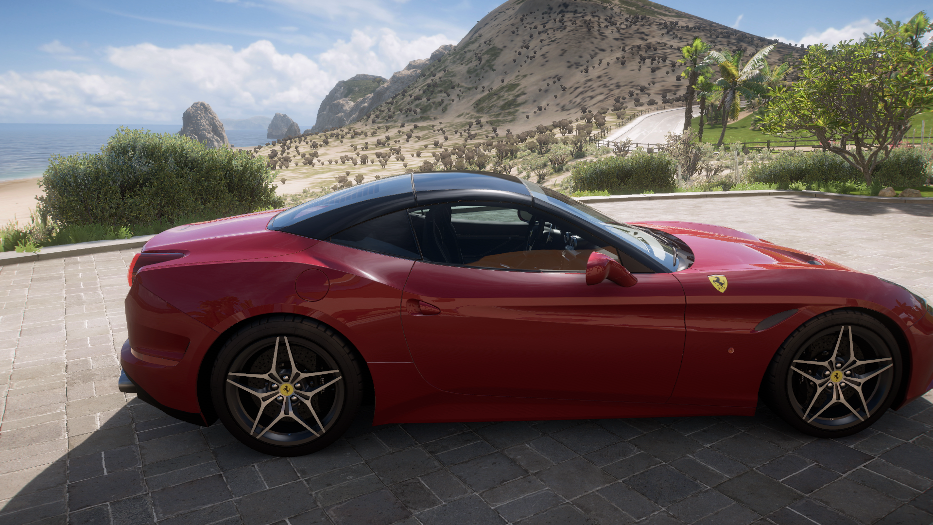 2014 Ferrari California T – view 4