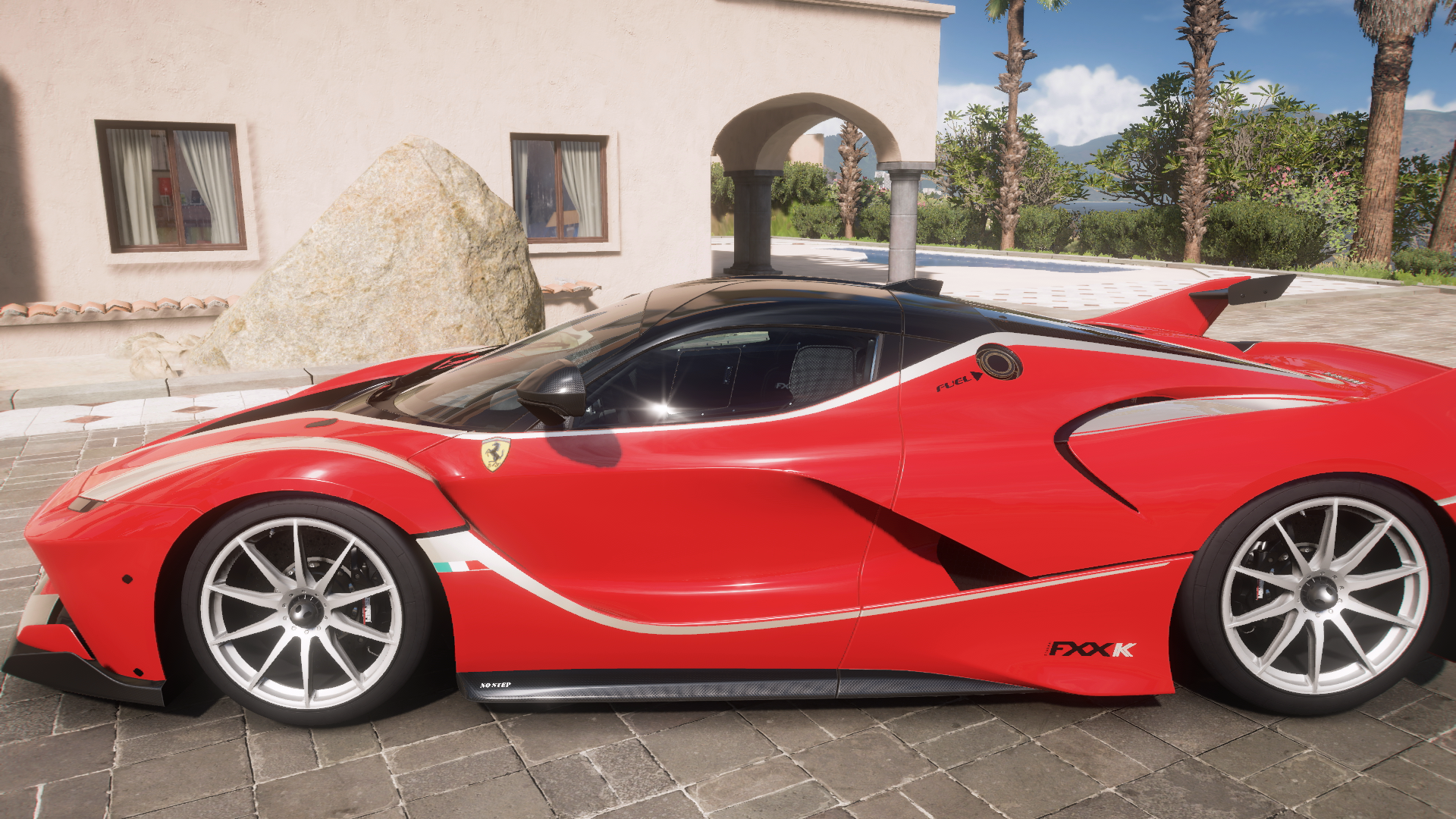 2014 Ferrari Fxx K – view 2