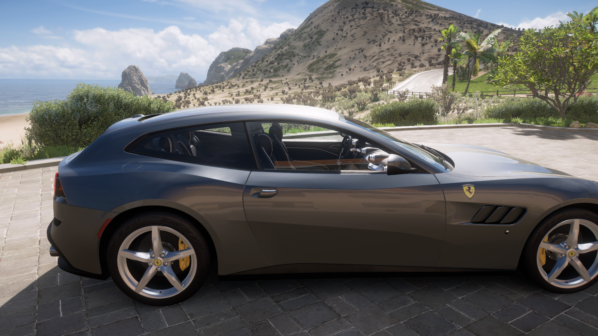 2017 Ferrari Gtc4lusso – view 4