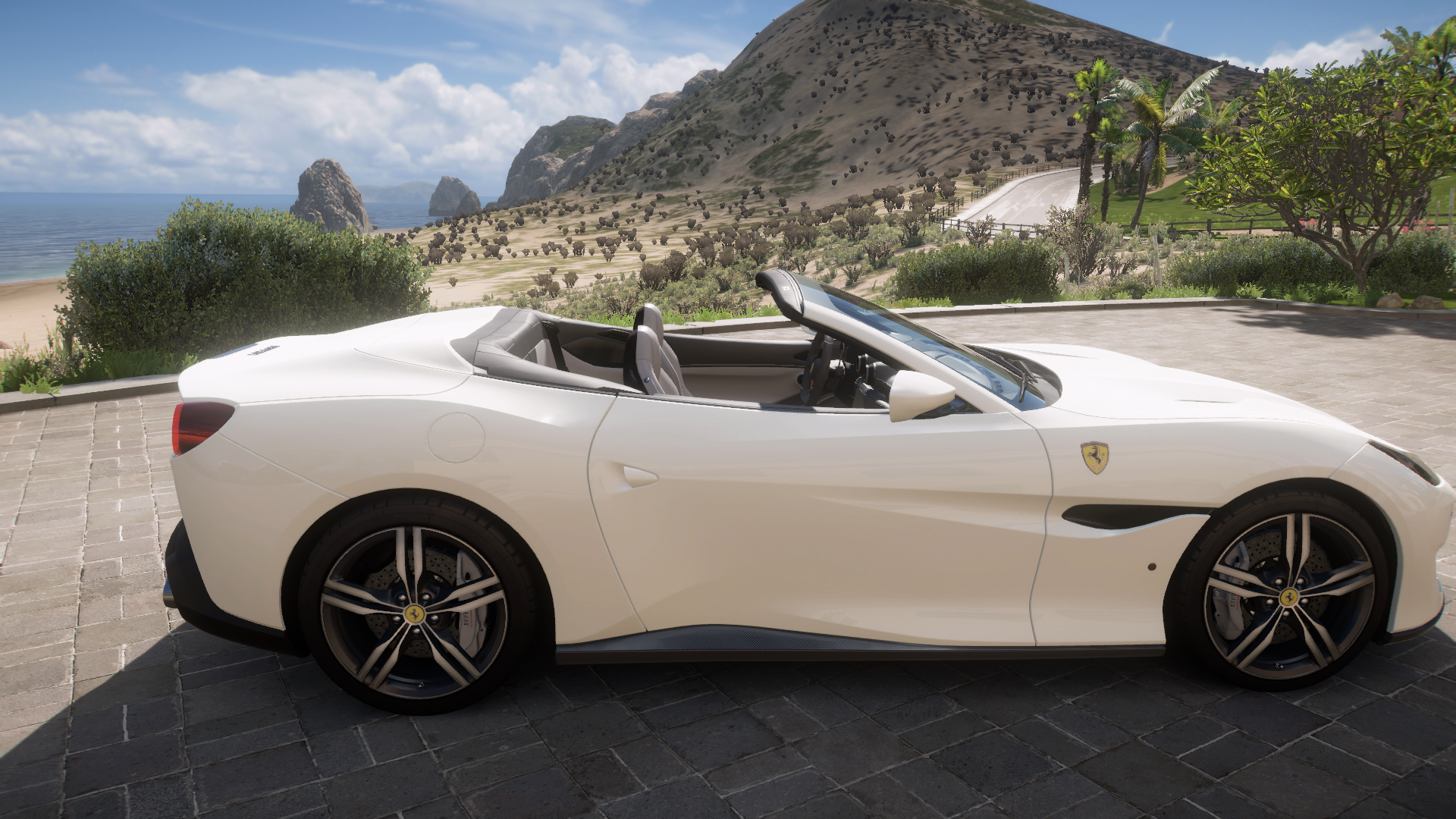 2018 Ferrari Portofino – view 4