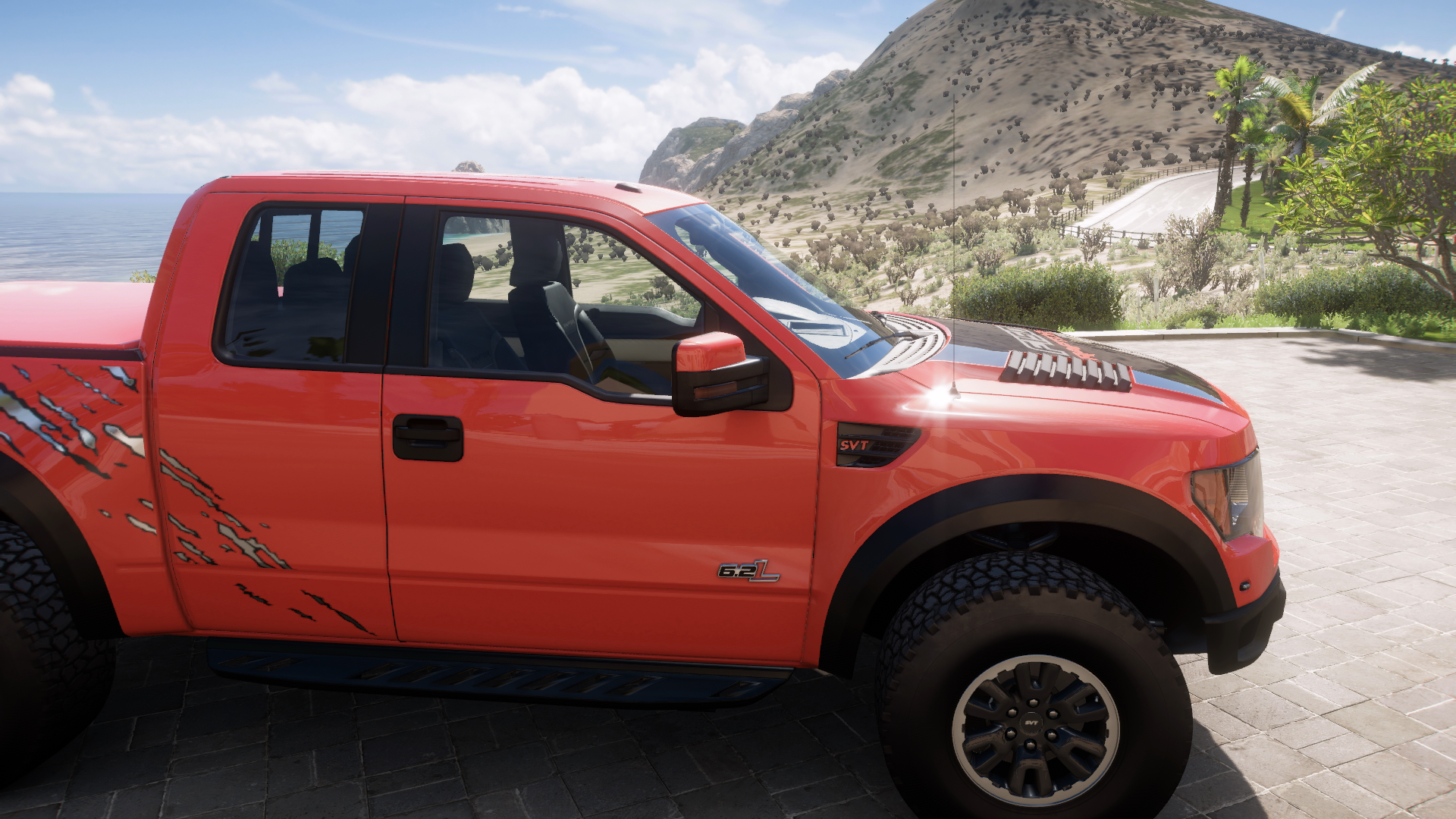2011 Ford F-150 Svt Raptor – view 5