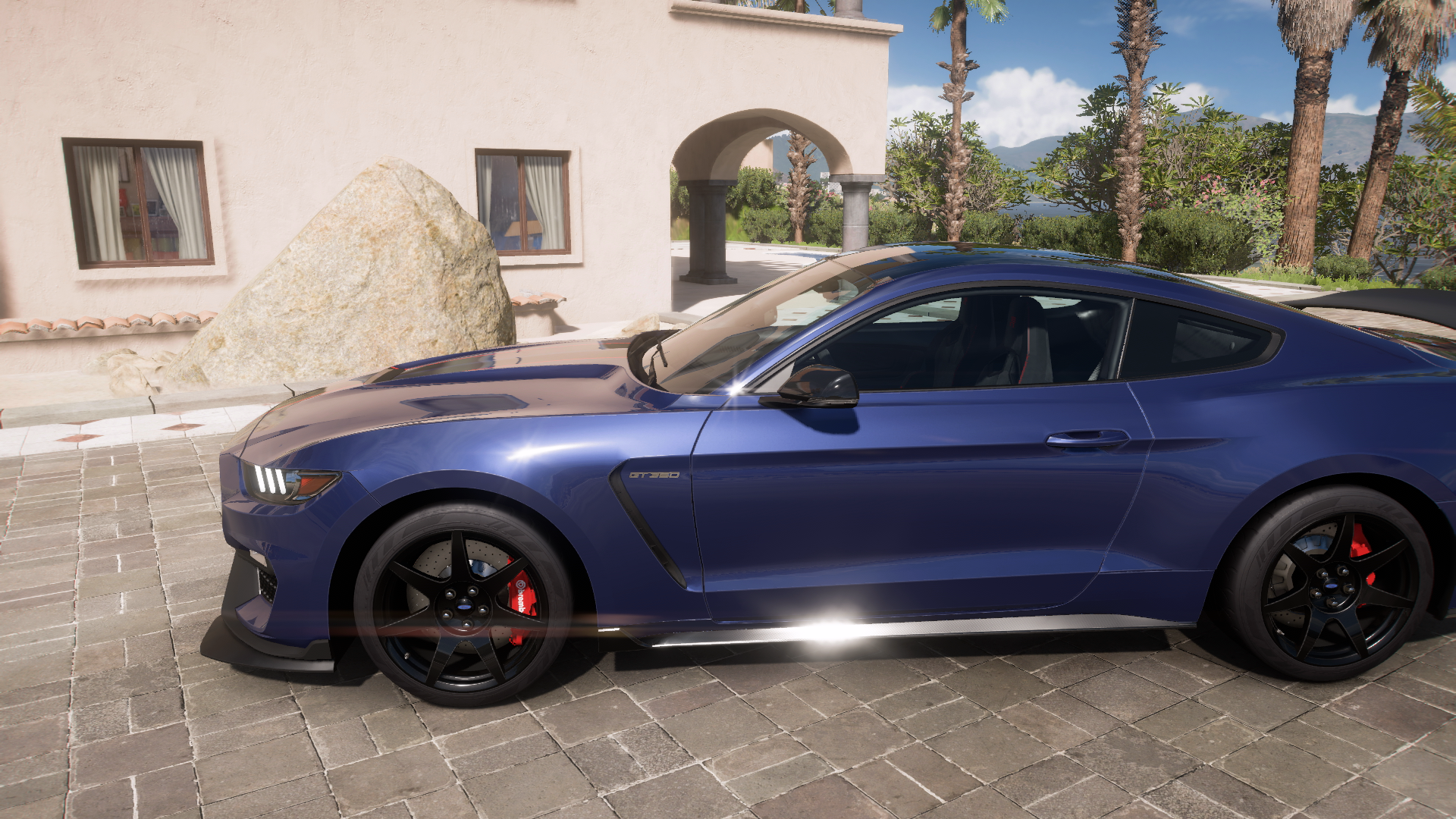 2016 Ford Mustang Shelby Gt350r – view 2