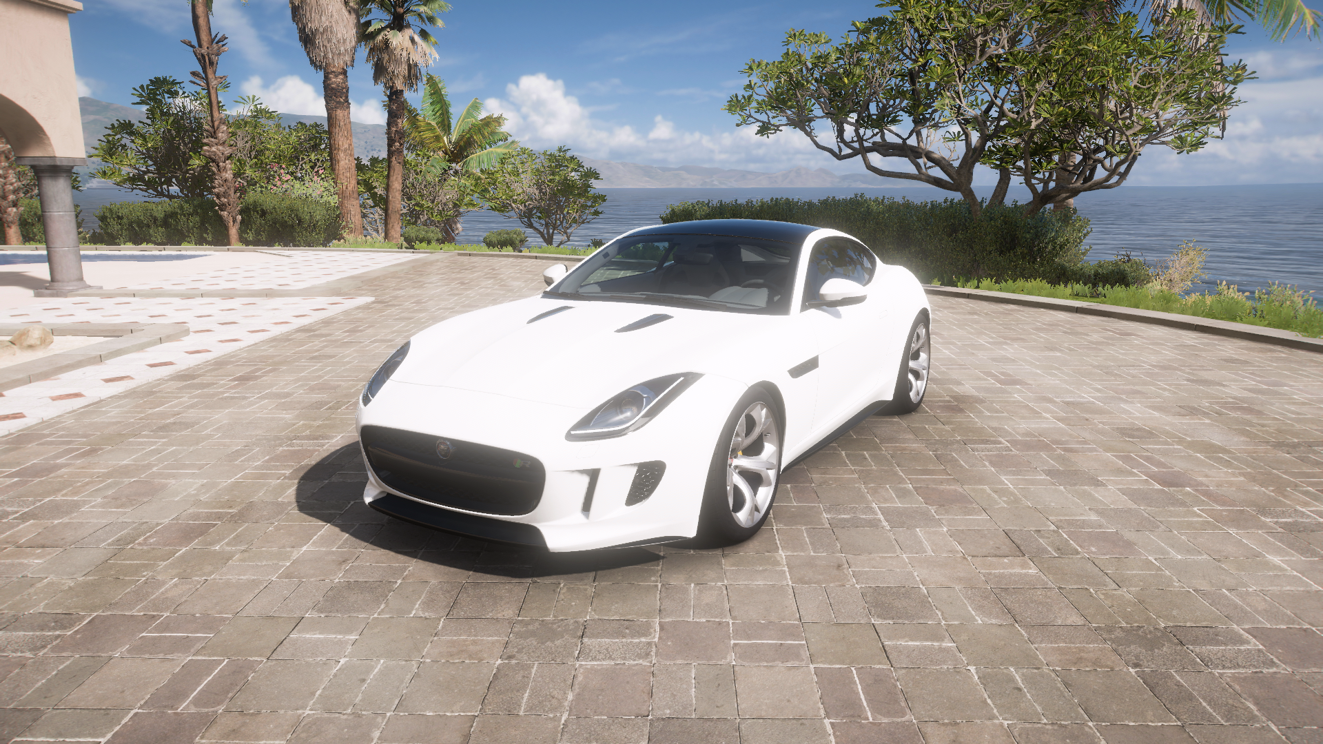 2015 Jaguar F-Type R Coupé – view 1