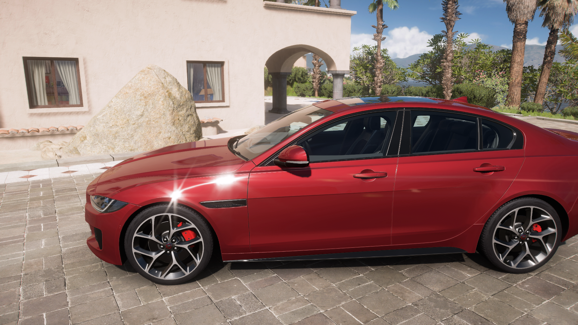 2015 Jaguar Xe-S – view 2