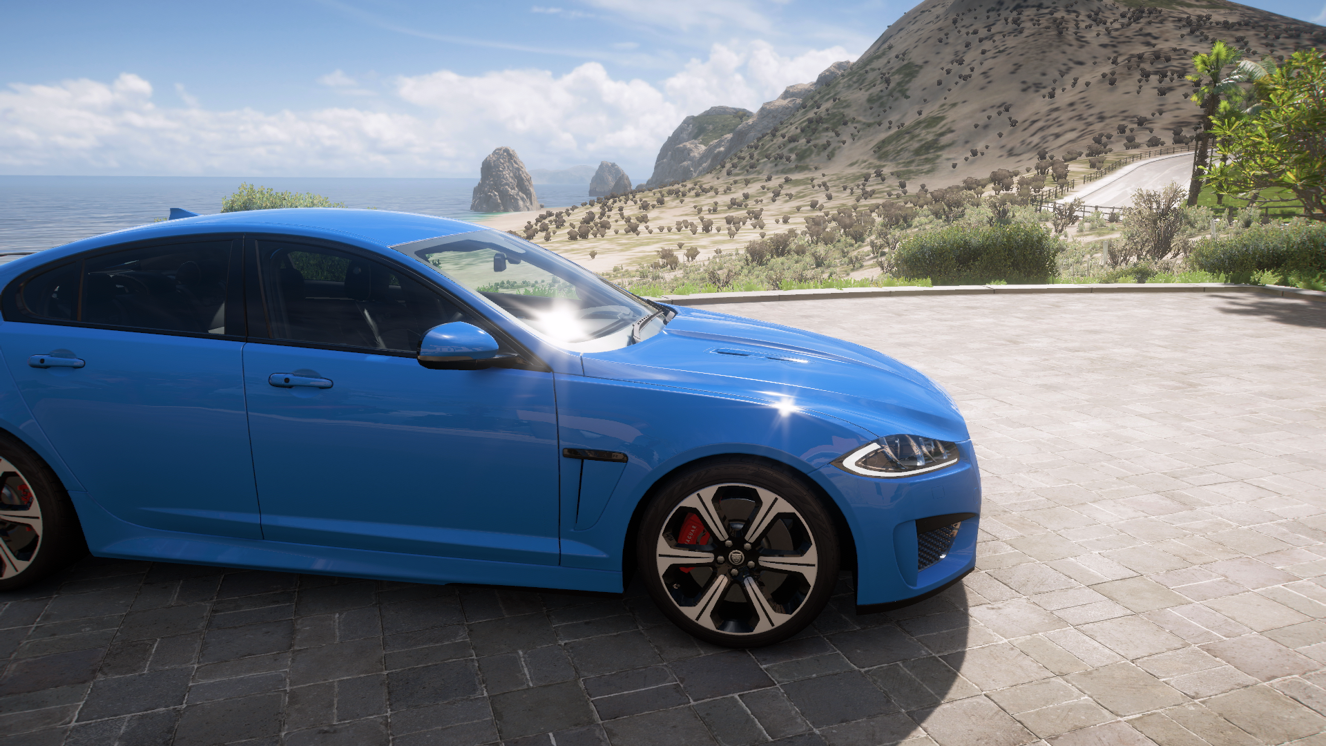 2015 Jaguar Xfr-S – view 5