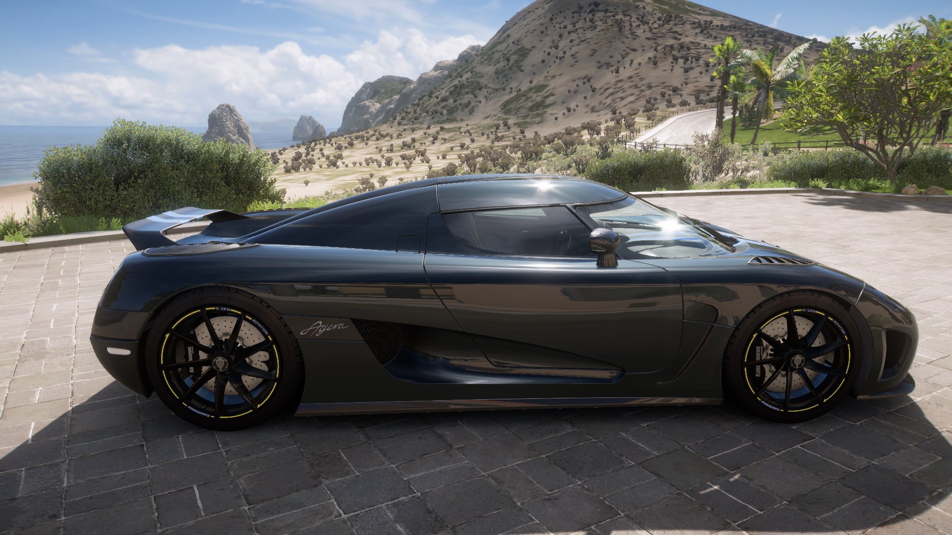 2011 Koenigsegg Agera – view 4