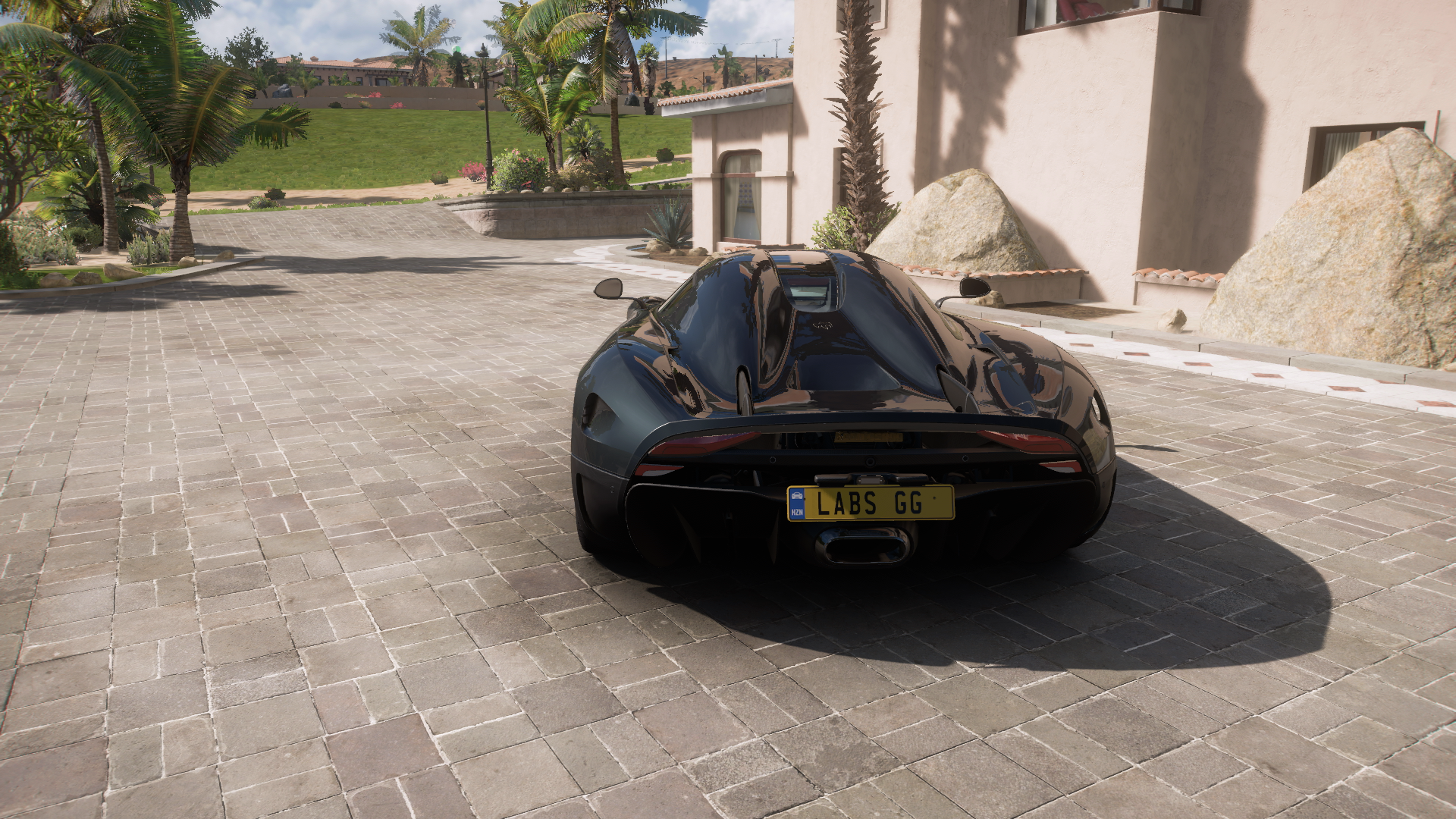 2016 Koenigsegg Regera – view 3