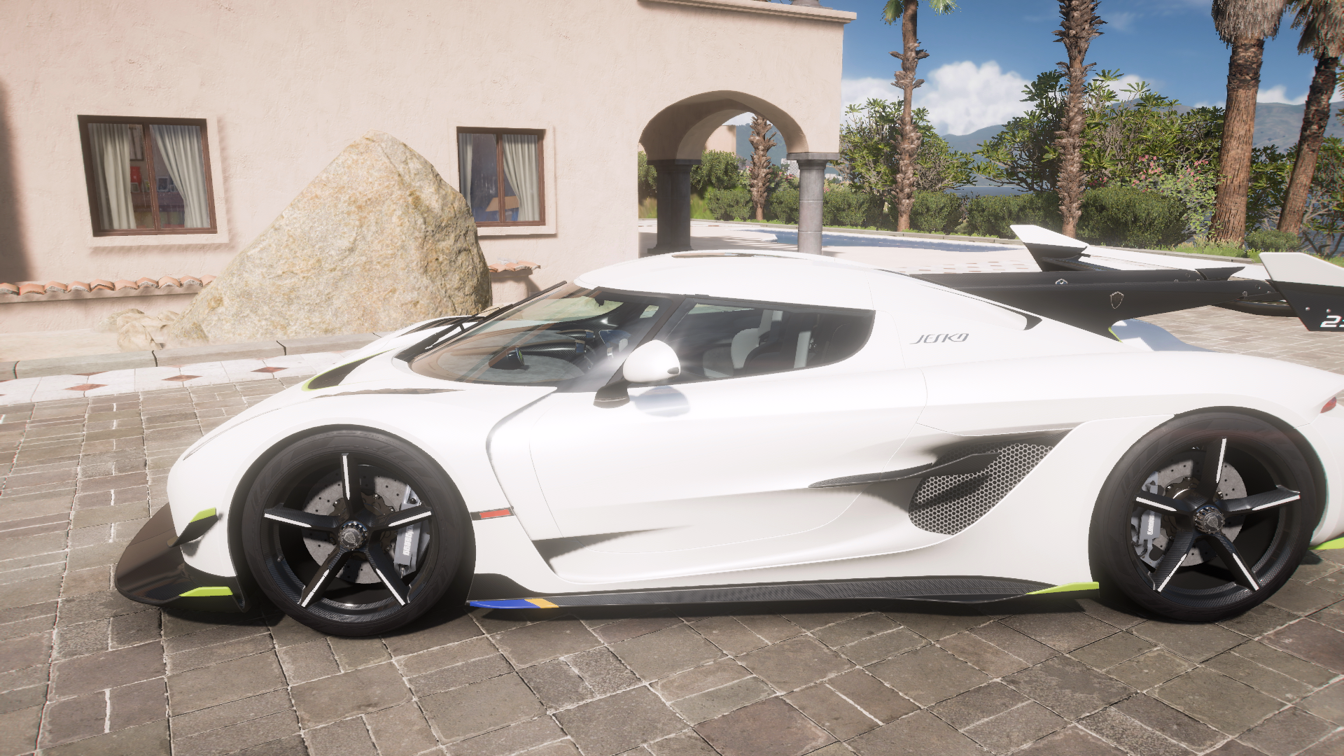 2020 Koenigsegg Jesko – view 2