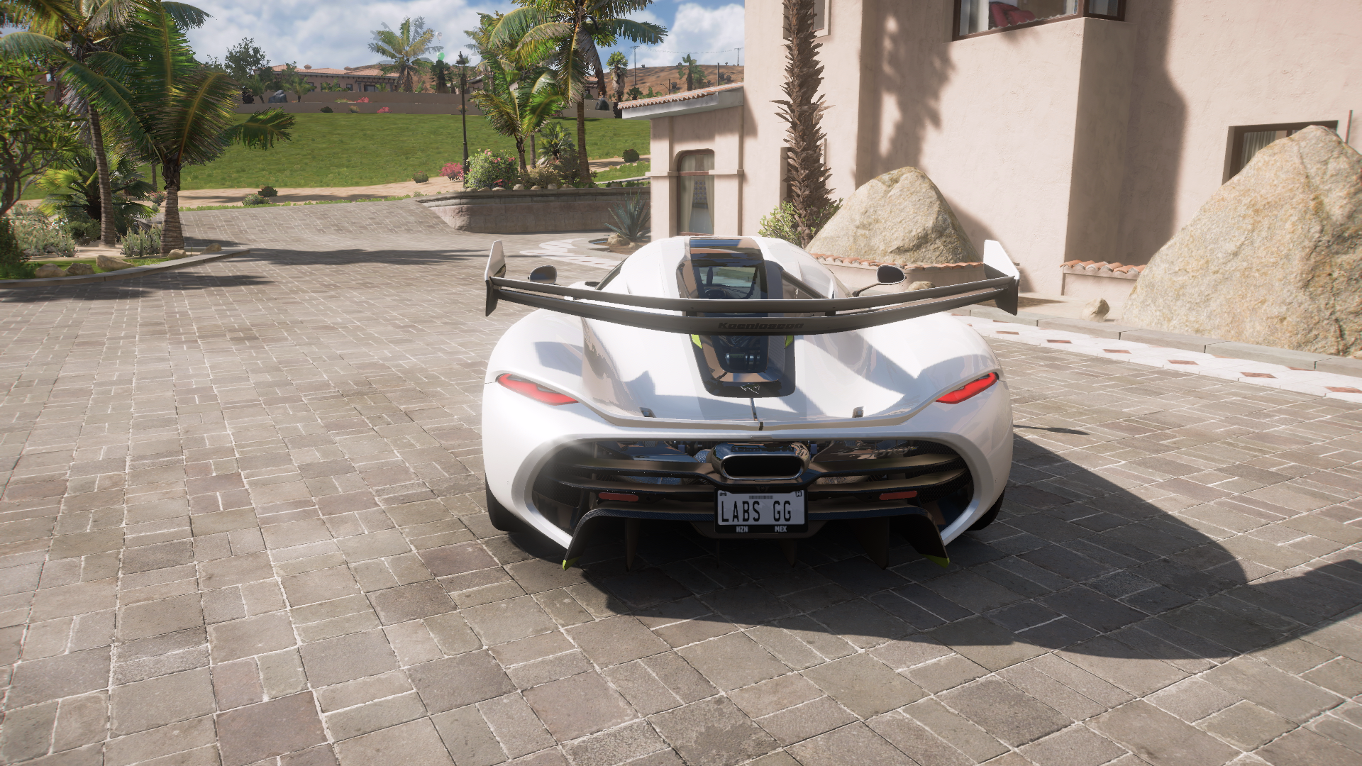 2020 Koenigsegg Jesko – view 3