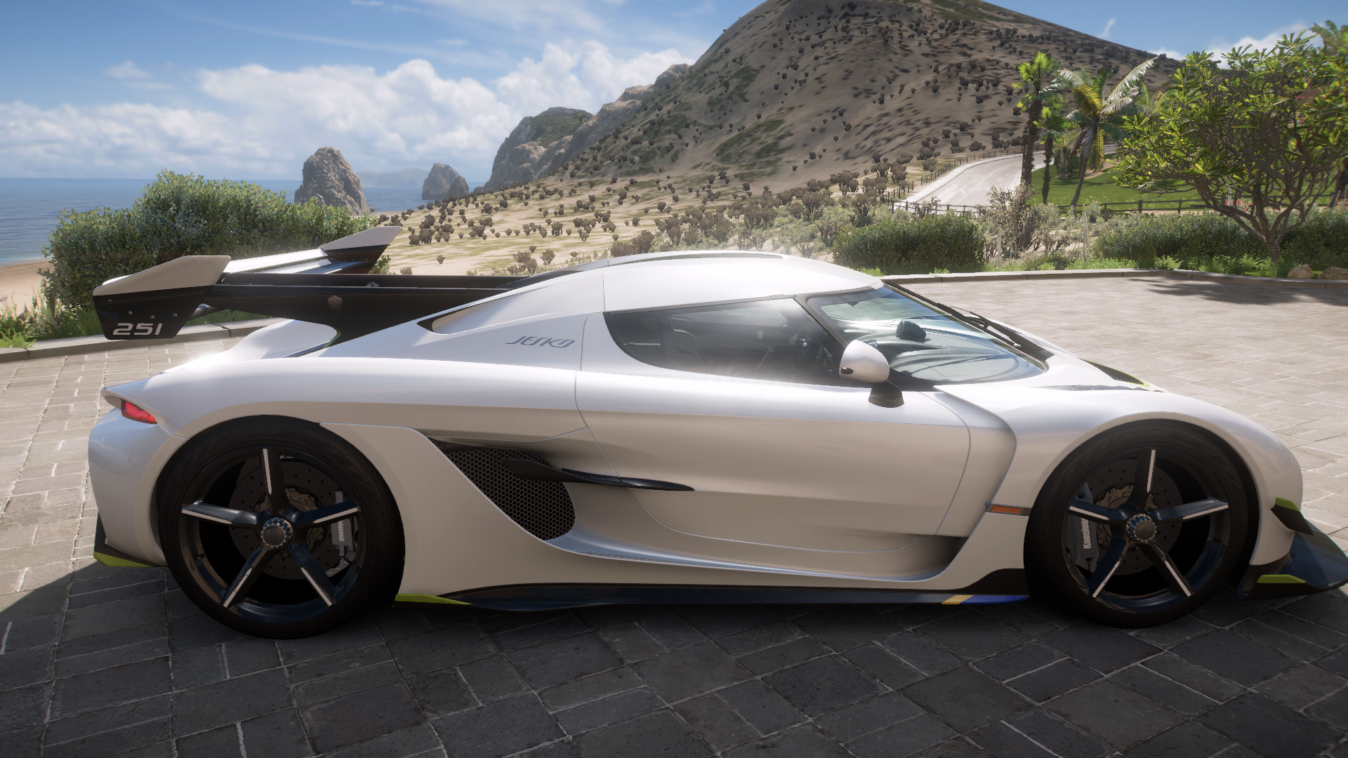 2020 Koenigsegg Jesko – view 4