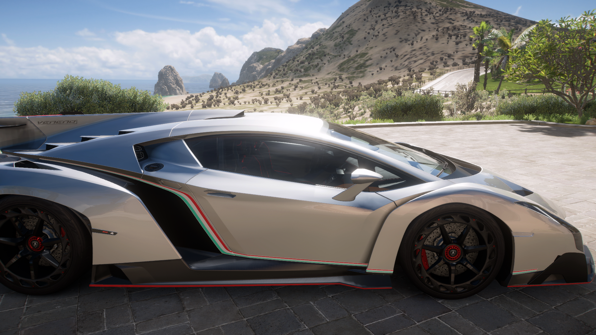 2013 Lamborghini Veneno – view 4