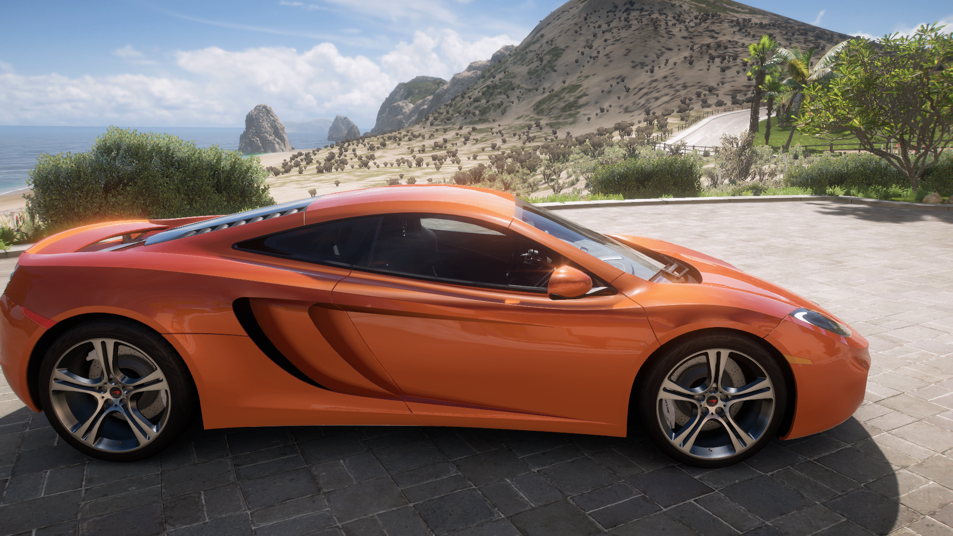 2011 Mclaren 12c Coupé – view 4