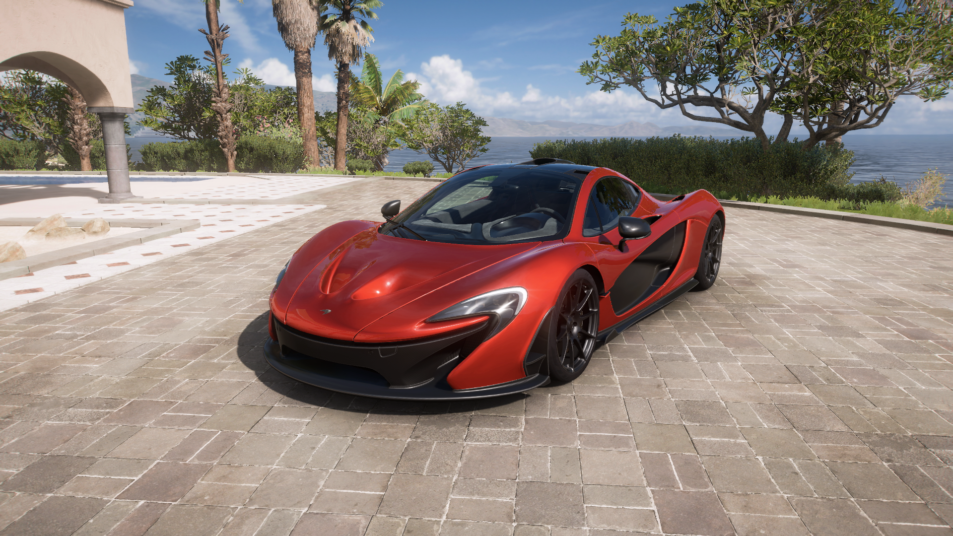 2013 Mclaren P1 – view 1