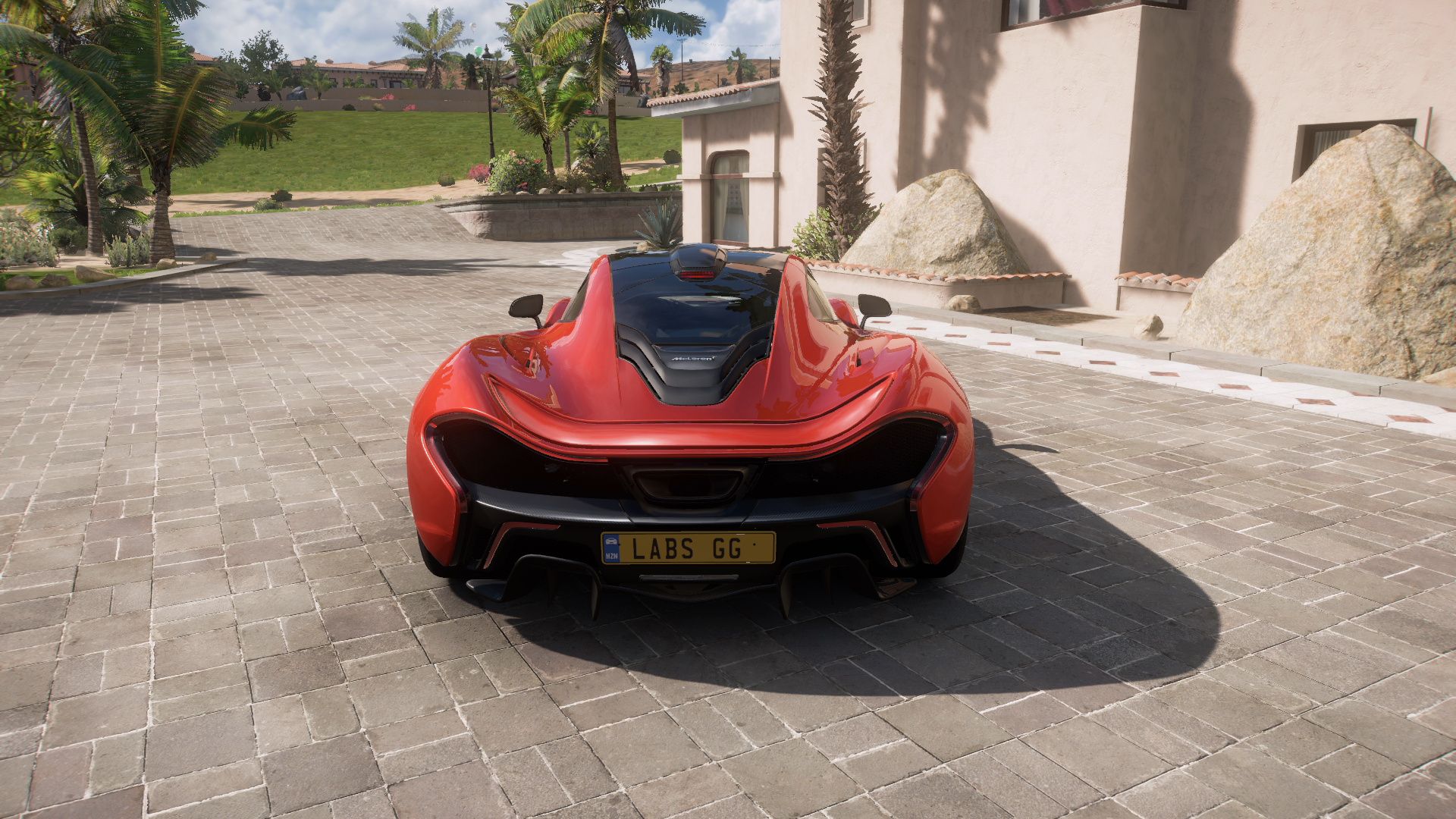 2013 Mclaren P1 – view 3