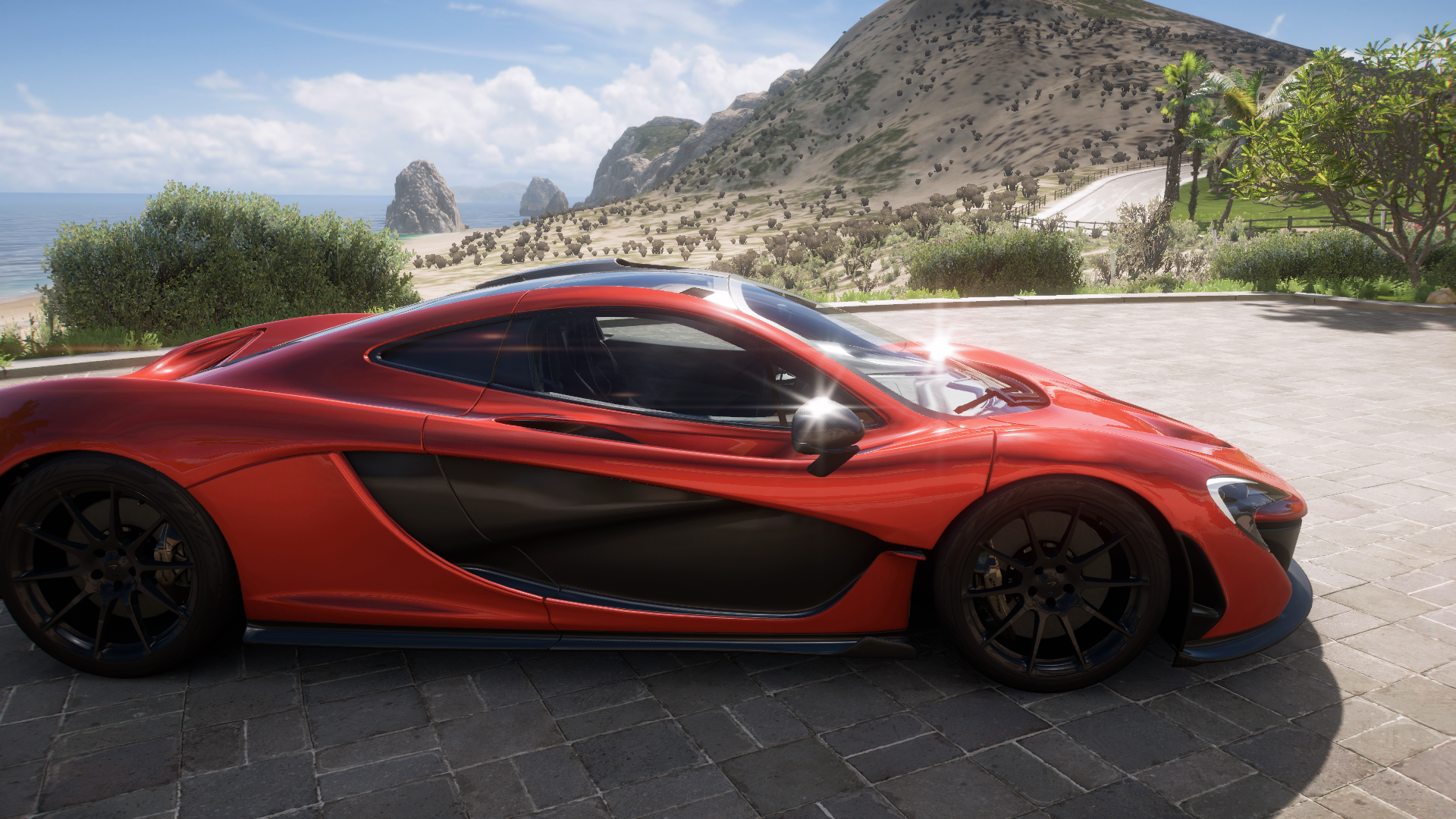 2013 Mclaren P1 – view 4