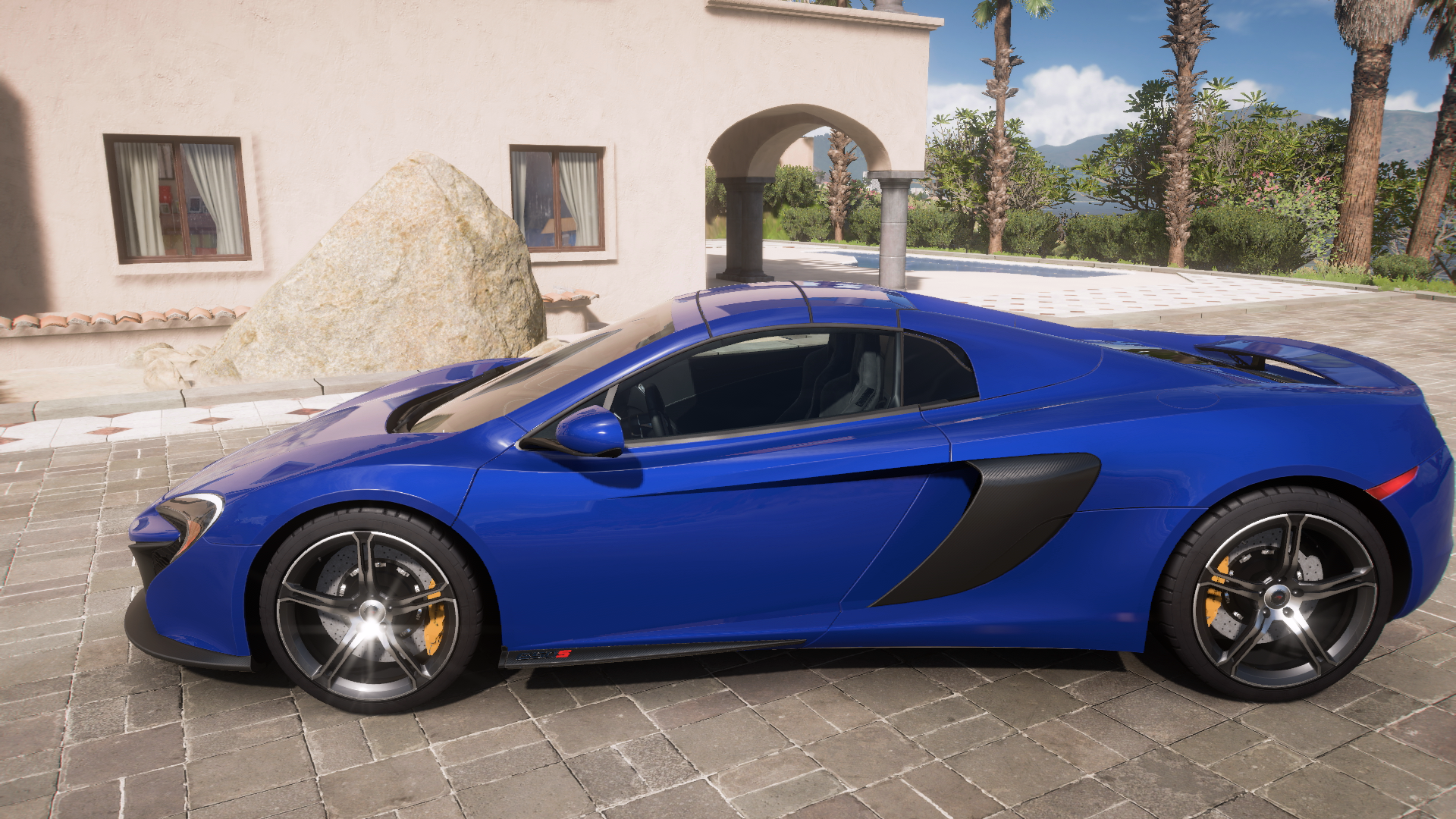 2014 Mclaren 650s Spider – view 2