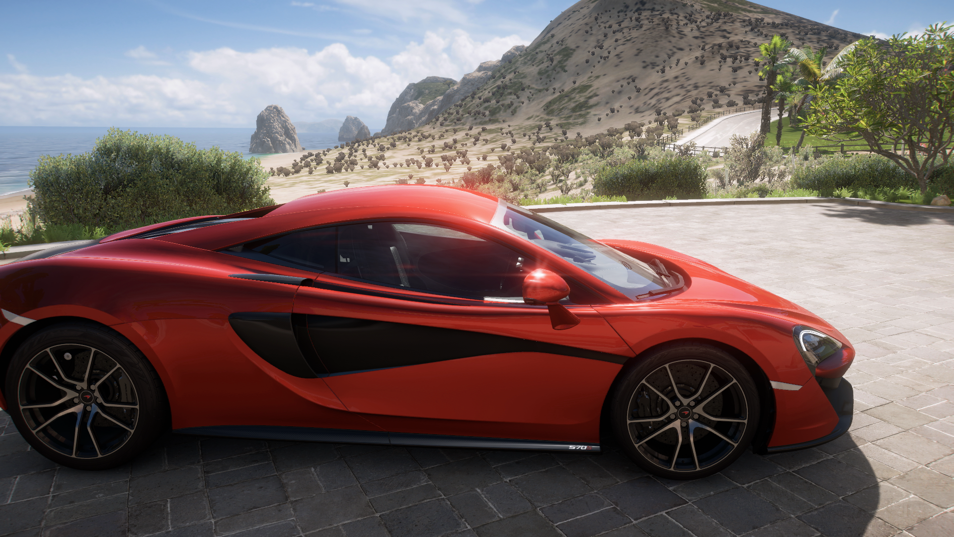2015 Mclaren 570s Coupé – view 4
