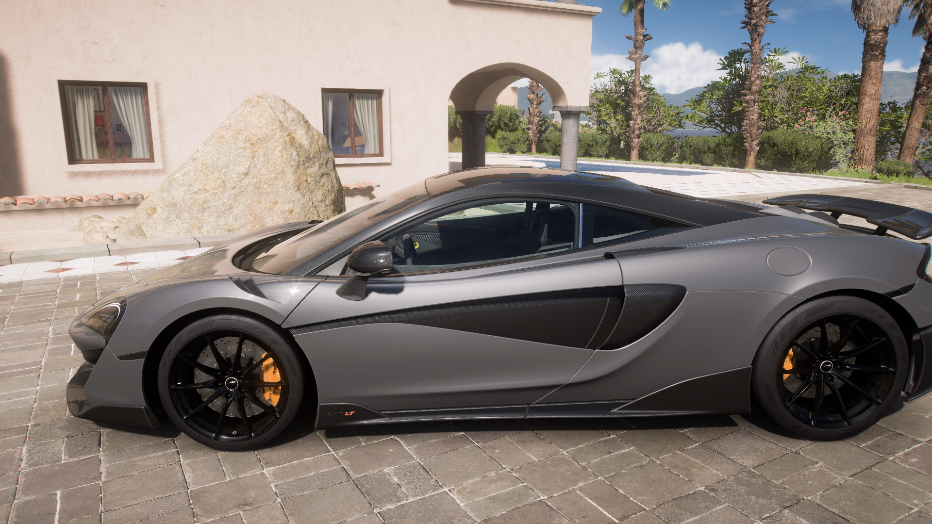 2018 Mclaren 600lt Coupe – view 2