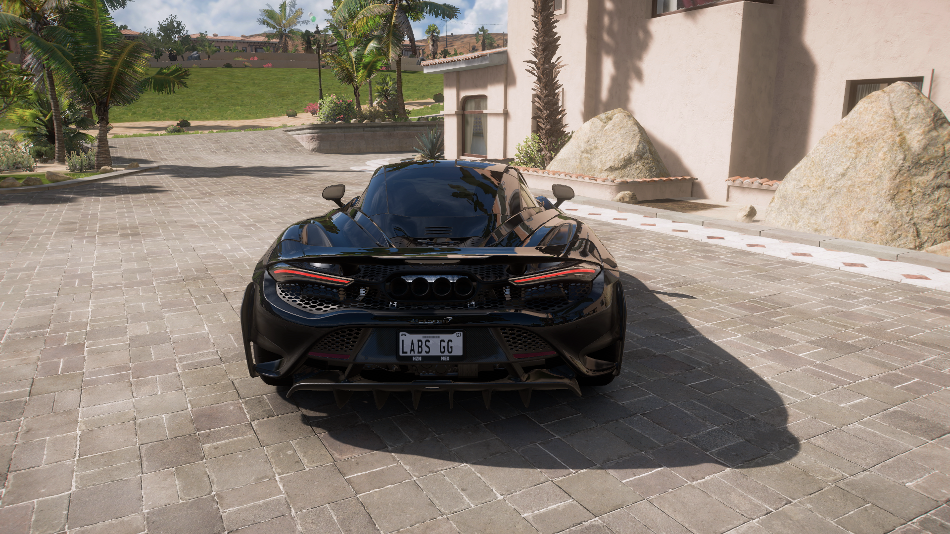 2021 Mclaren 765lt – view 3