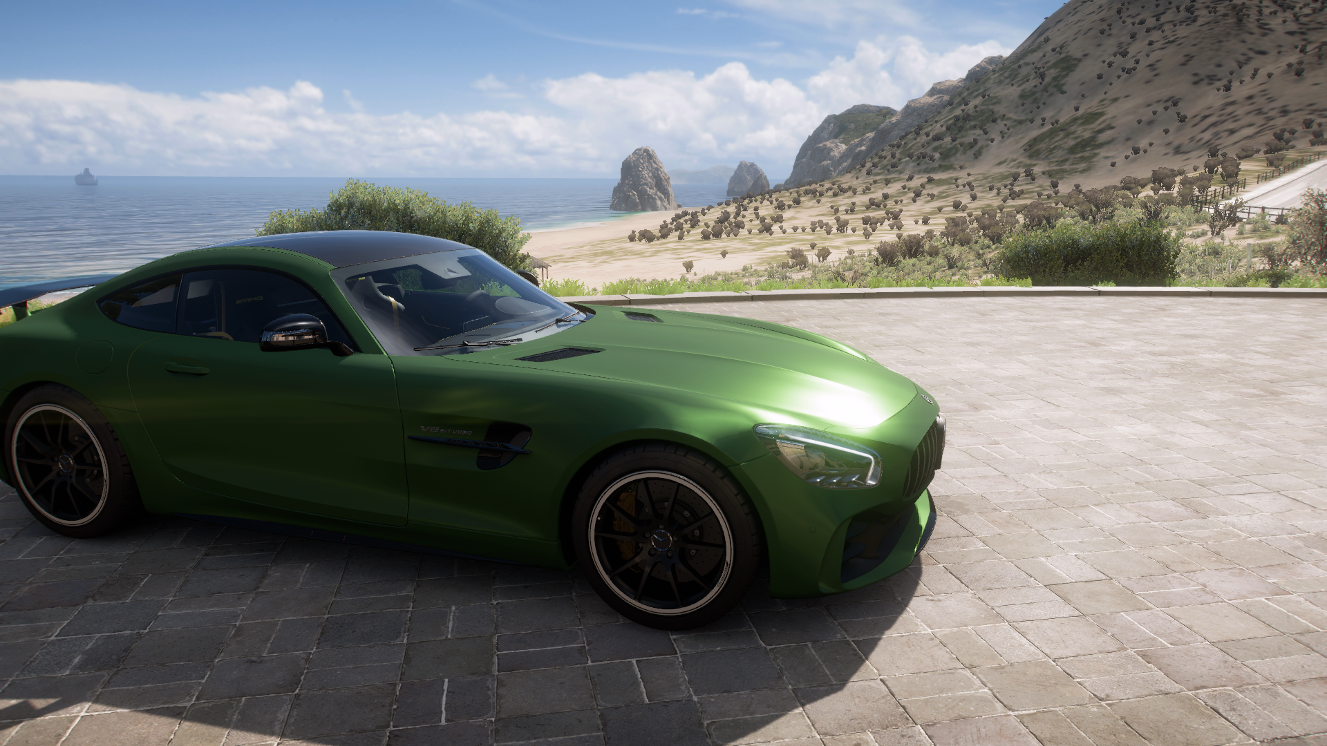 2017 Mercedes-Amg Gt R – view 5
