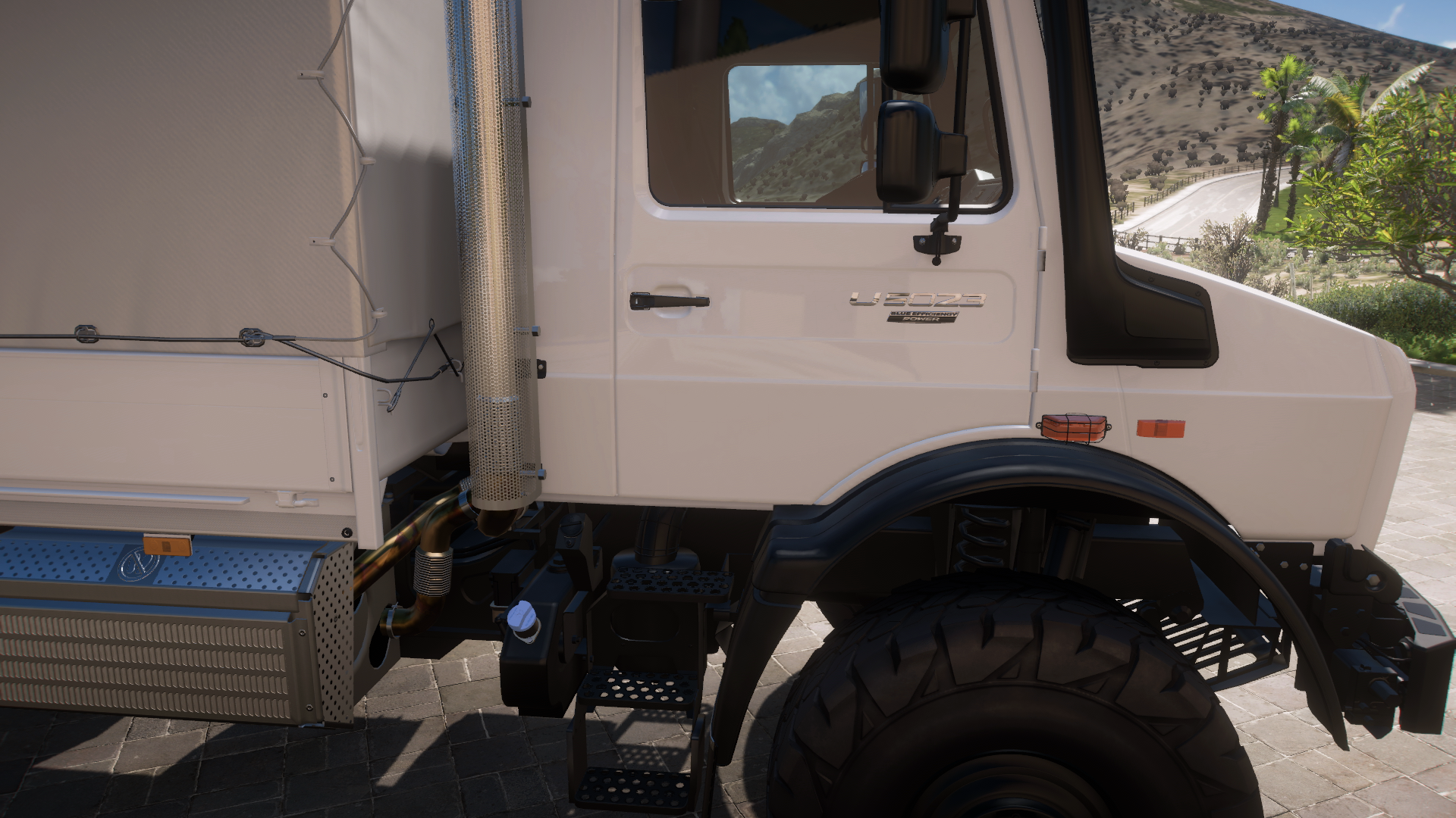 2014 Mercedes-Benz Unimog U5023 – view 5