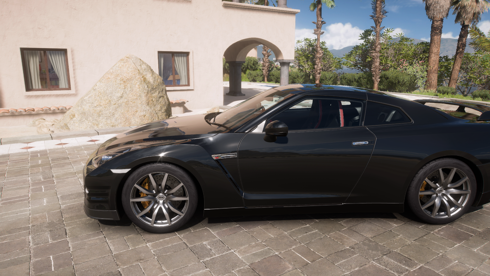 2012 Nissan Gt-R Black Edition (R35) – view 2