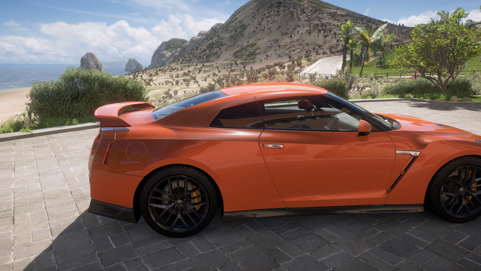 2017 Nissan Gt-R (R35) – view 4