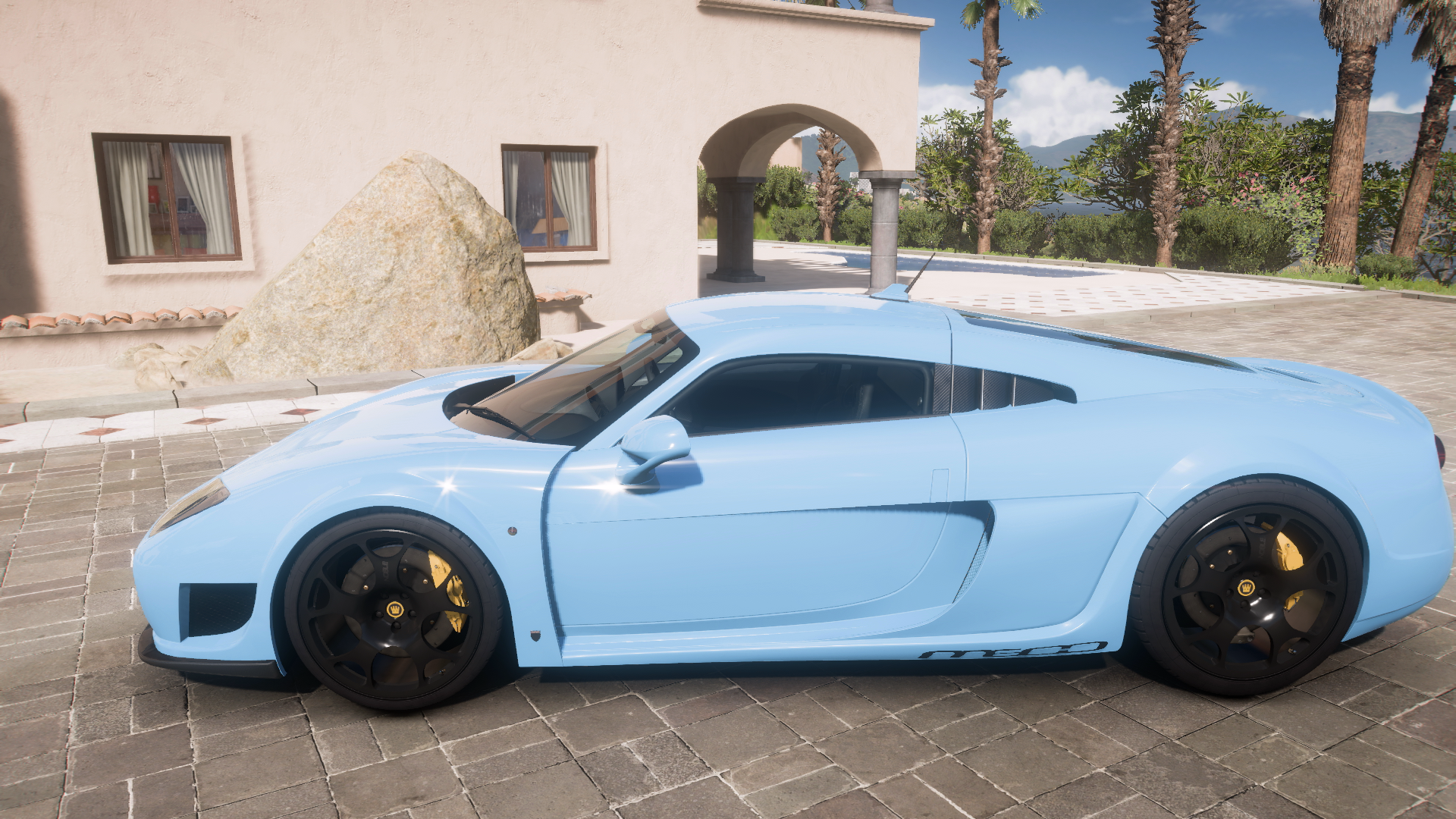 2010 Noble M600 – view 2