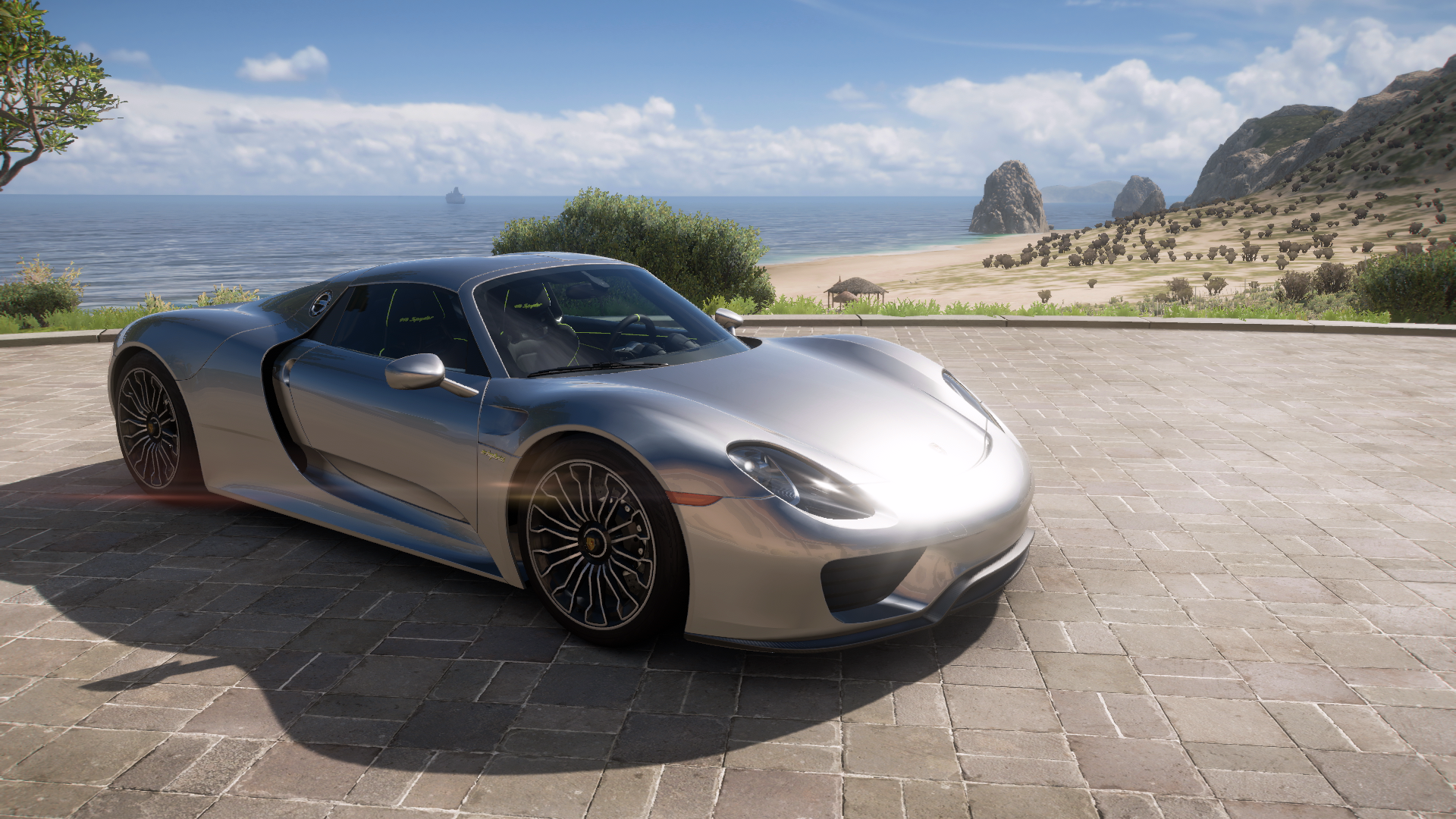 2014 Porsche 918 Spyder – view 5