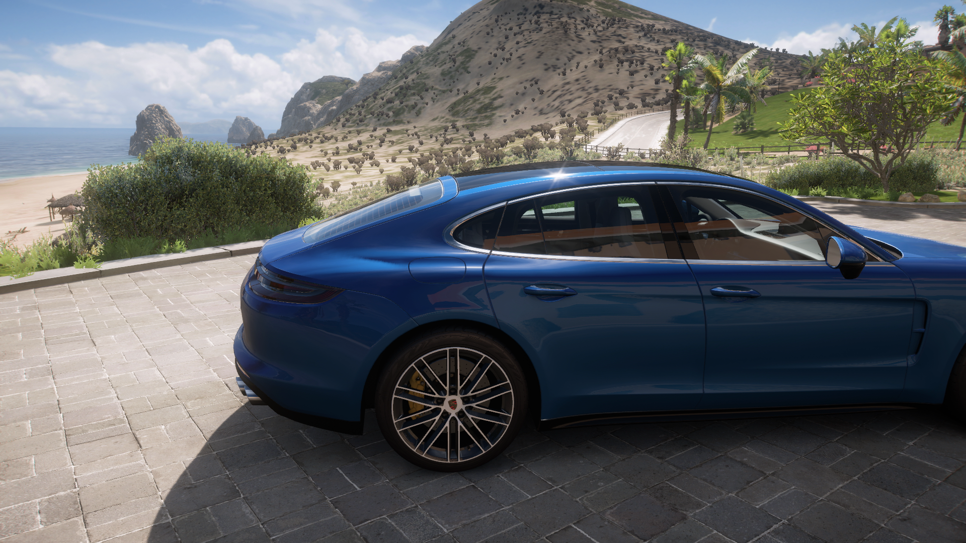 2017 Porsche Panamera Turbo – view 4