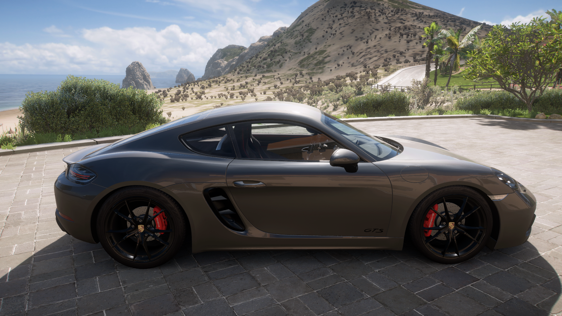 2018 Porsche 718 Cayman Gts – view 4