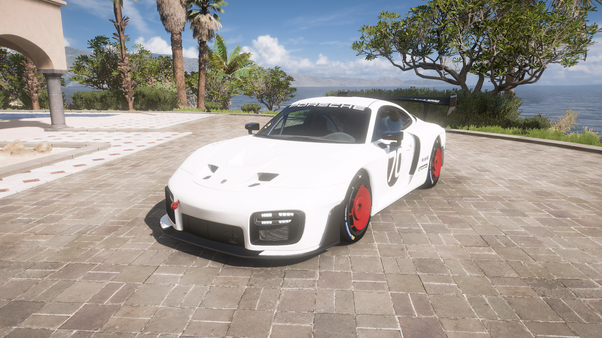 2019 Porsche #70 Porsche Motorsport 935 – view 1