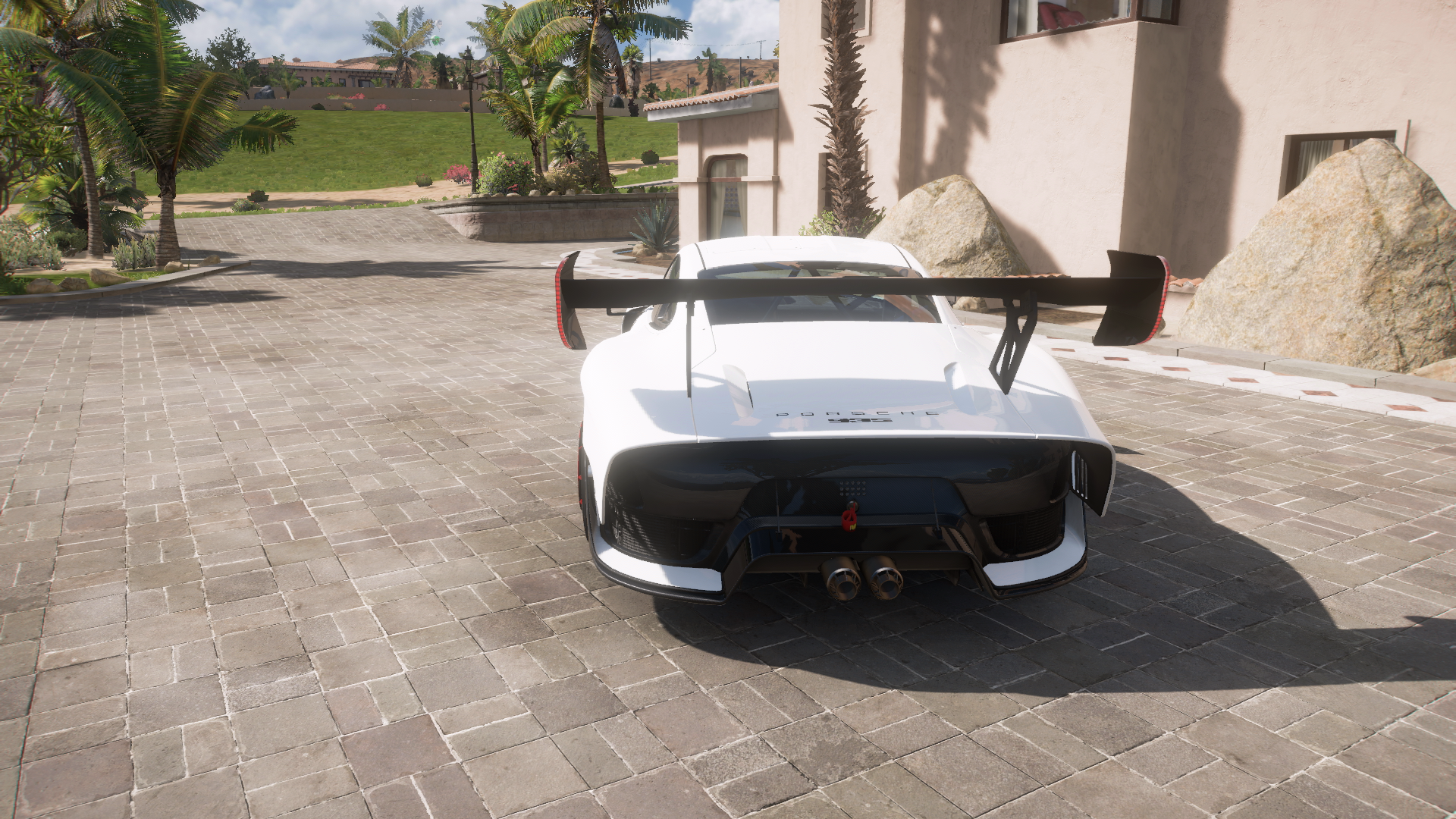 2019 Porsche #70 Porsche Motorsport 935 – view 3