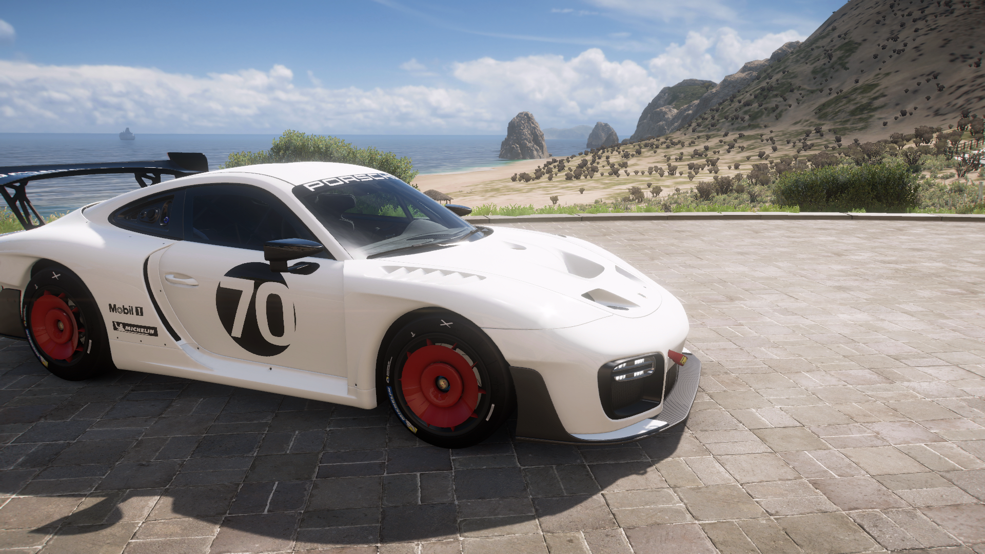 2019 Porsche #70 Porsche Motorsport 935 – view 5