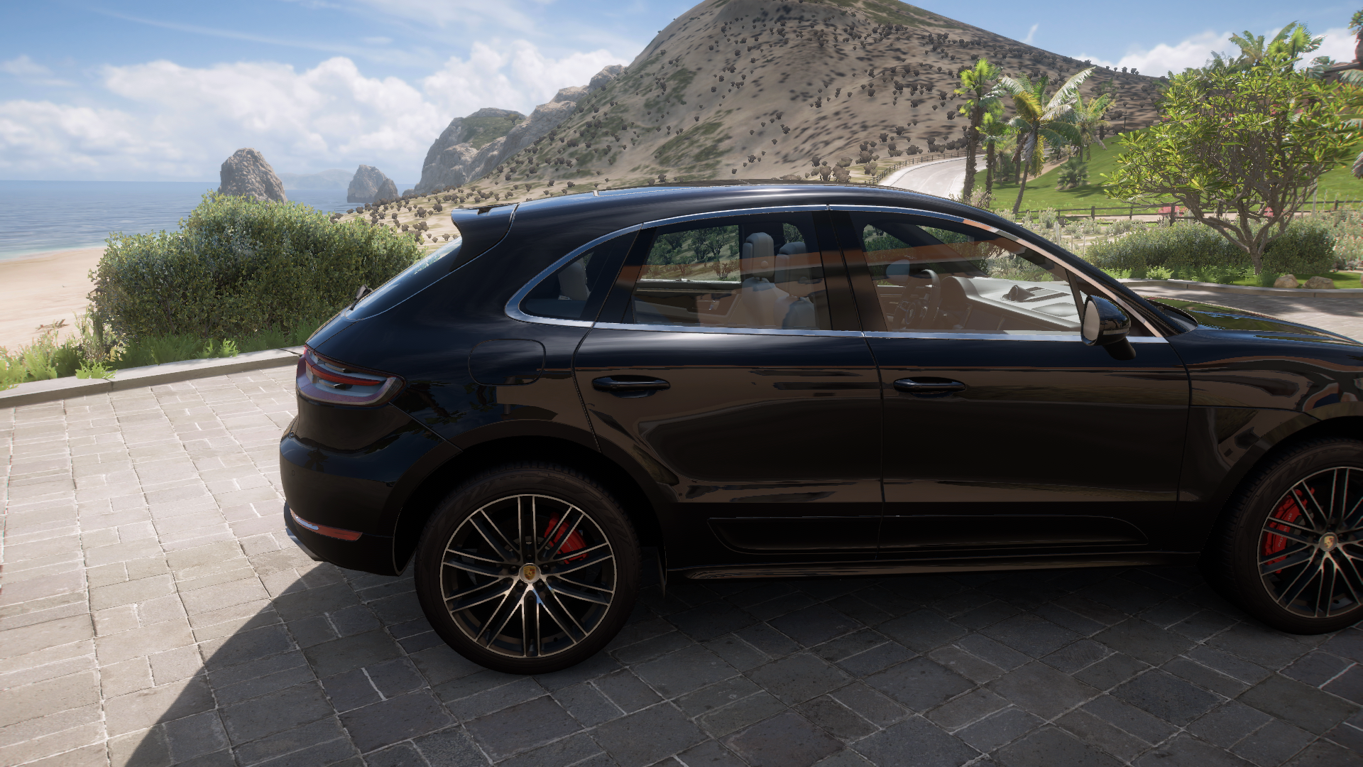 2019 Porsche Macan Turbo – view 4