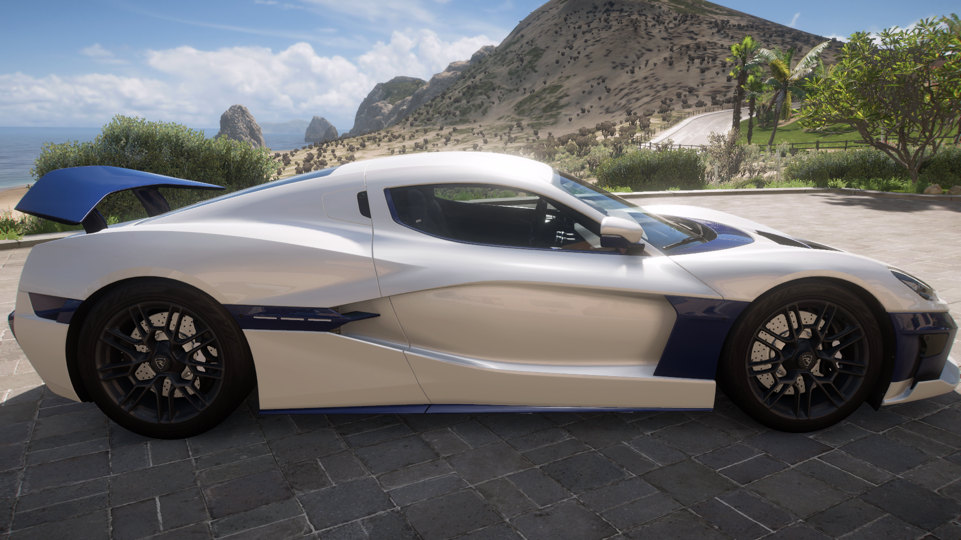 2021 Rimac Nevera – view 4