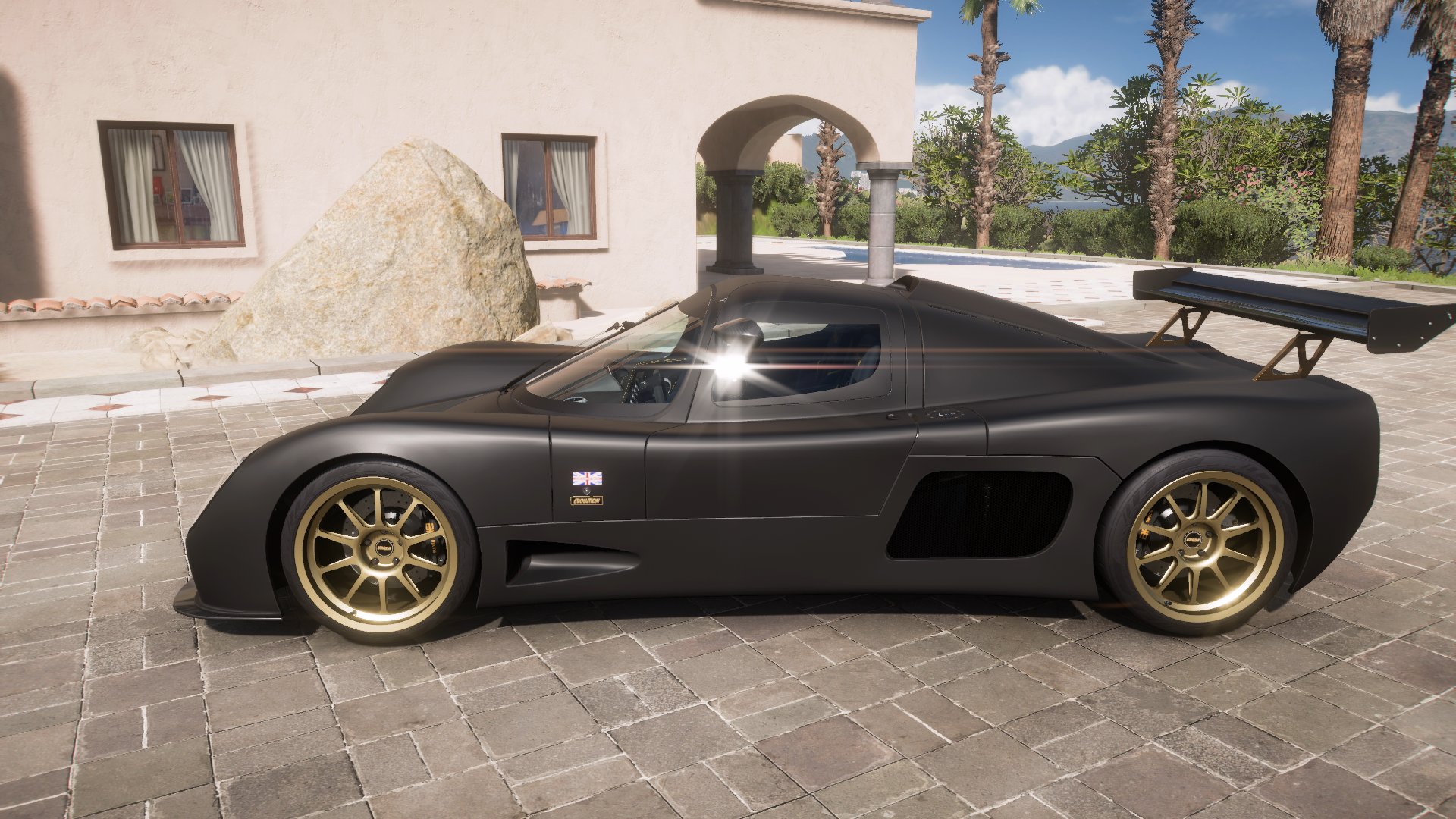 2015 Ultima Evolution Coupe 1020 – view 2