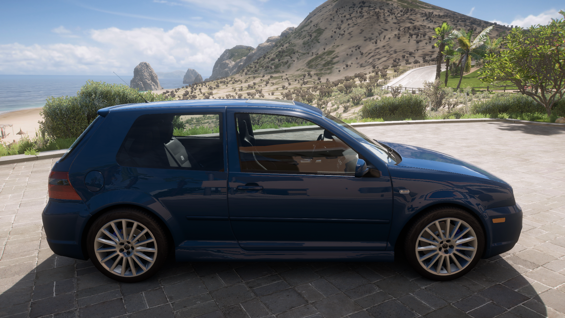 2003 Volkswagen Golf R32 – view 4