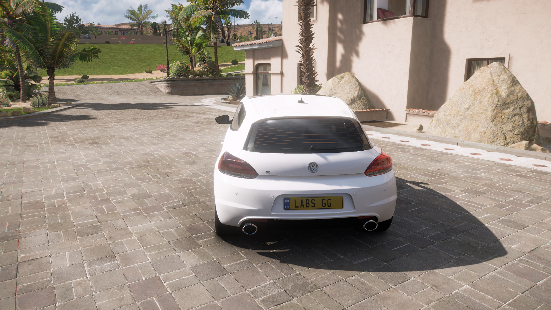 2011 Volkswagen Scirocco R – view 3