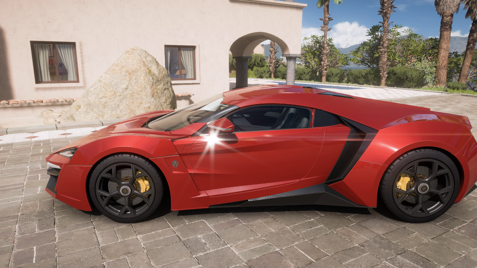 2016 W Motors Lykan Hypersport – view 2