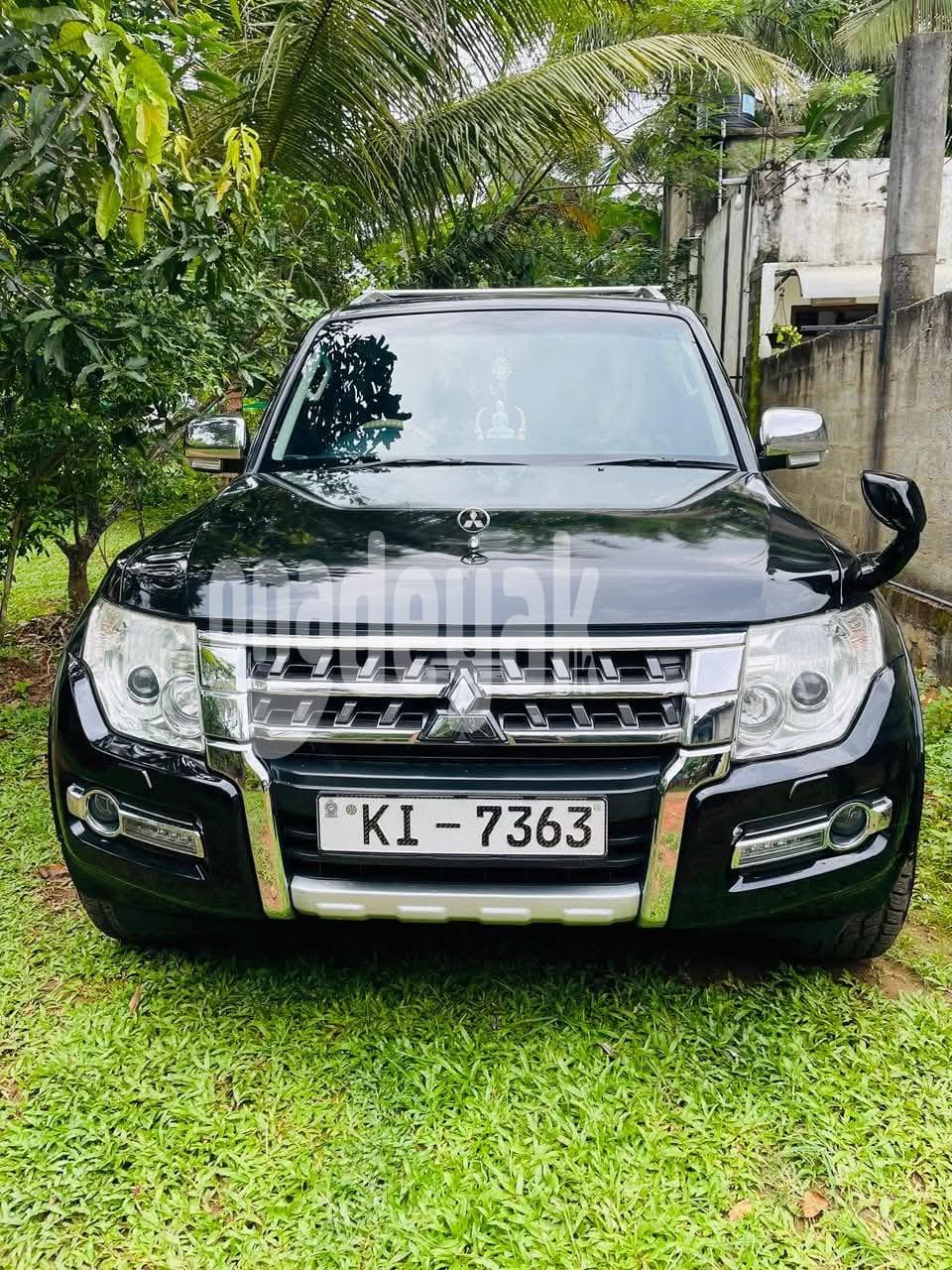 Montero Jeep kadawatha Rent A Car