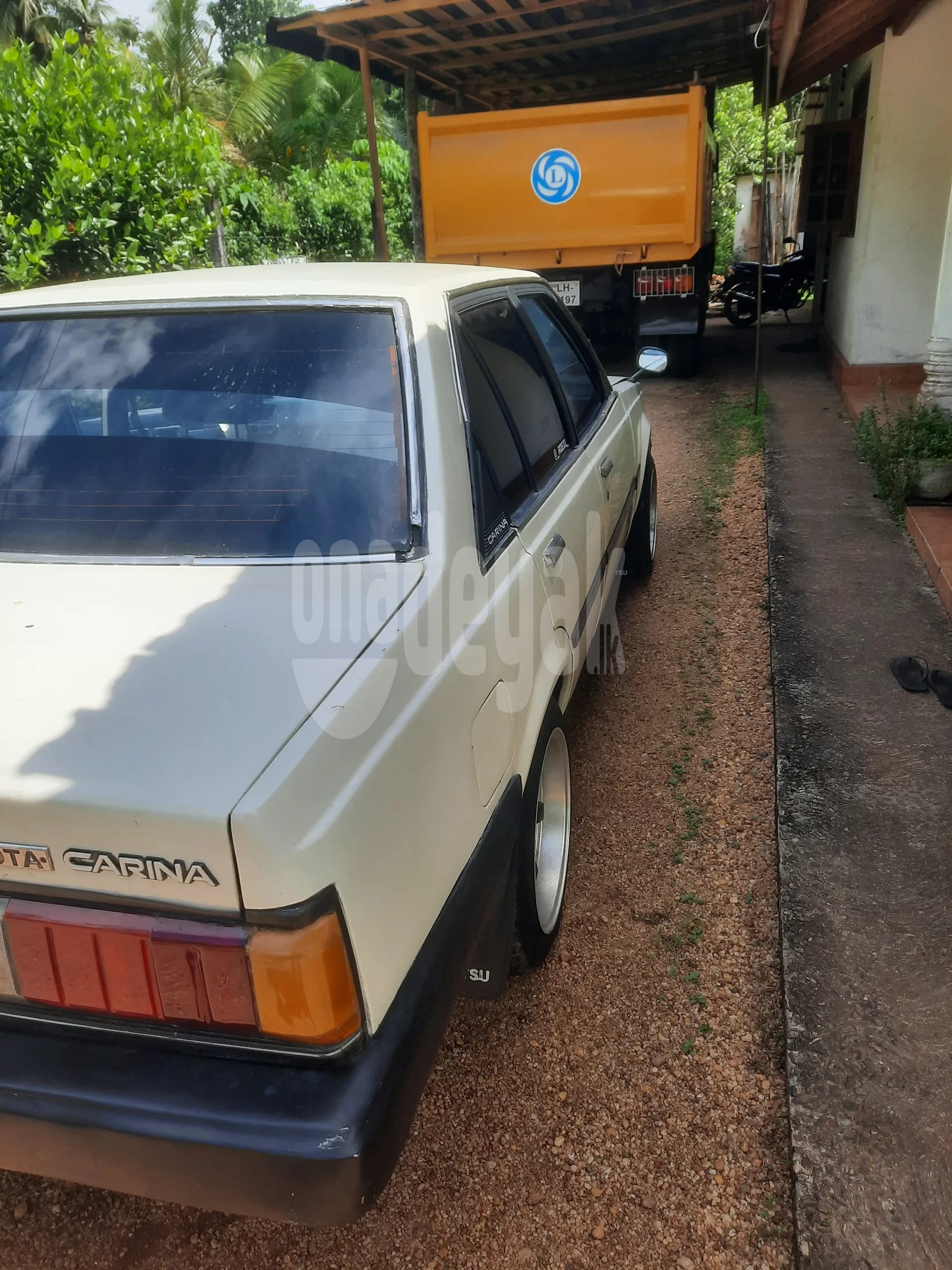 Toyota Carina 1983 5