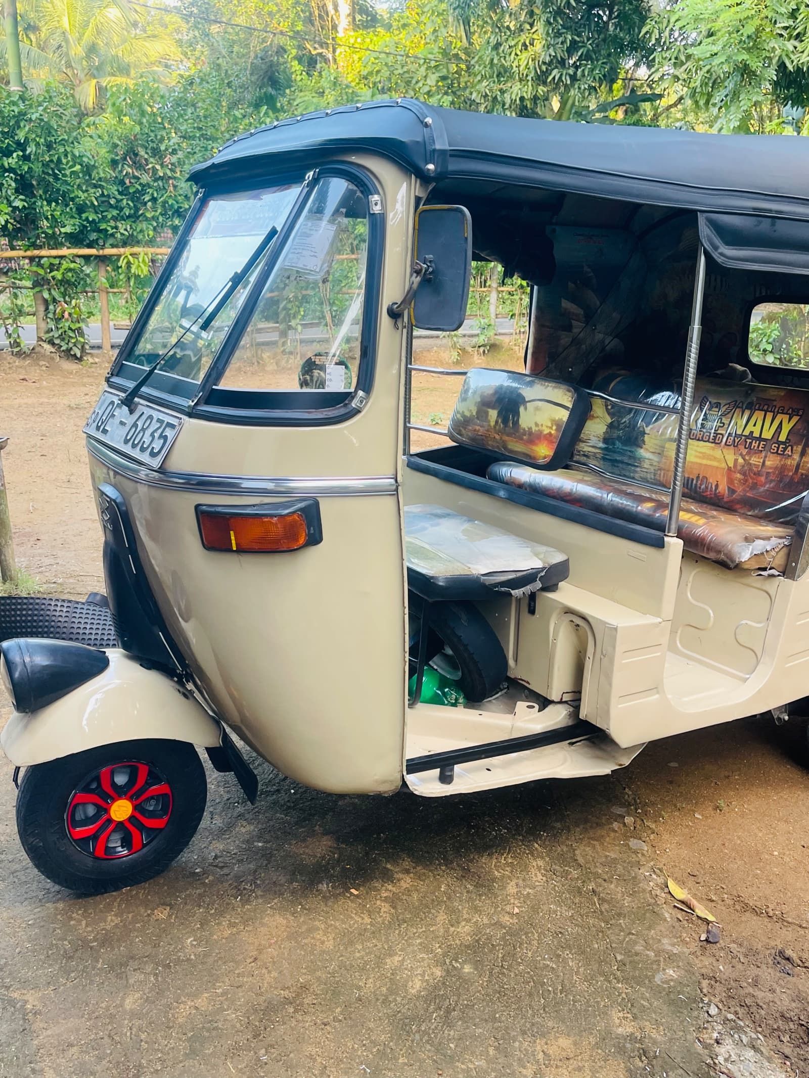 Bajaj RE 2006 5