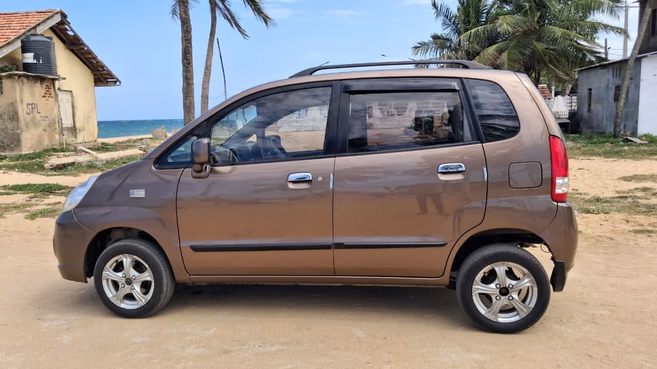 Suzuki Zen 2011 2