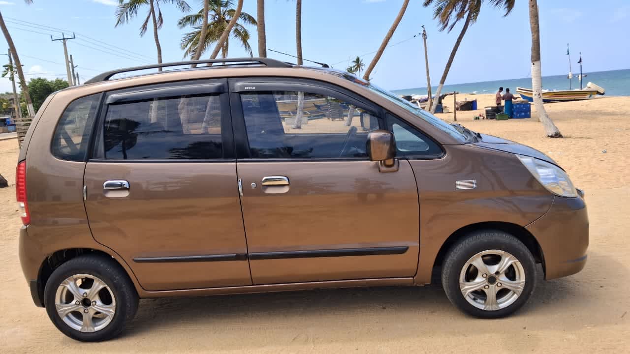Suzuki Zen 2011 4