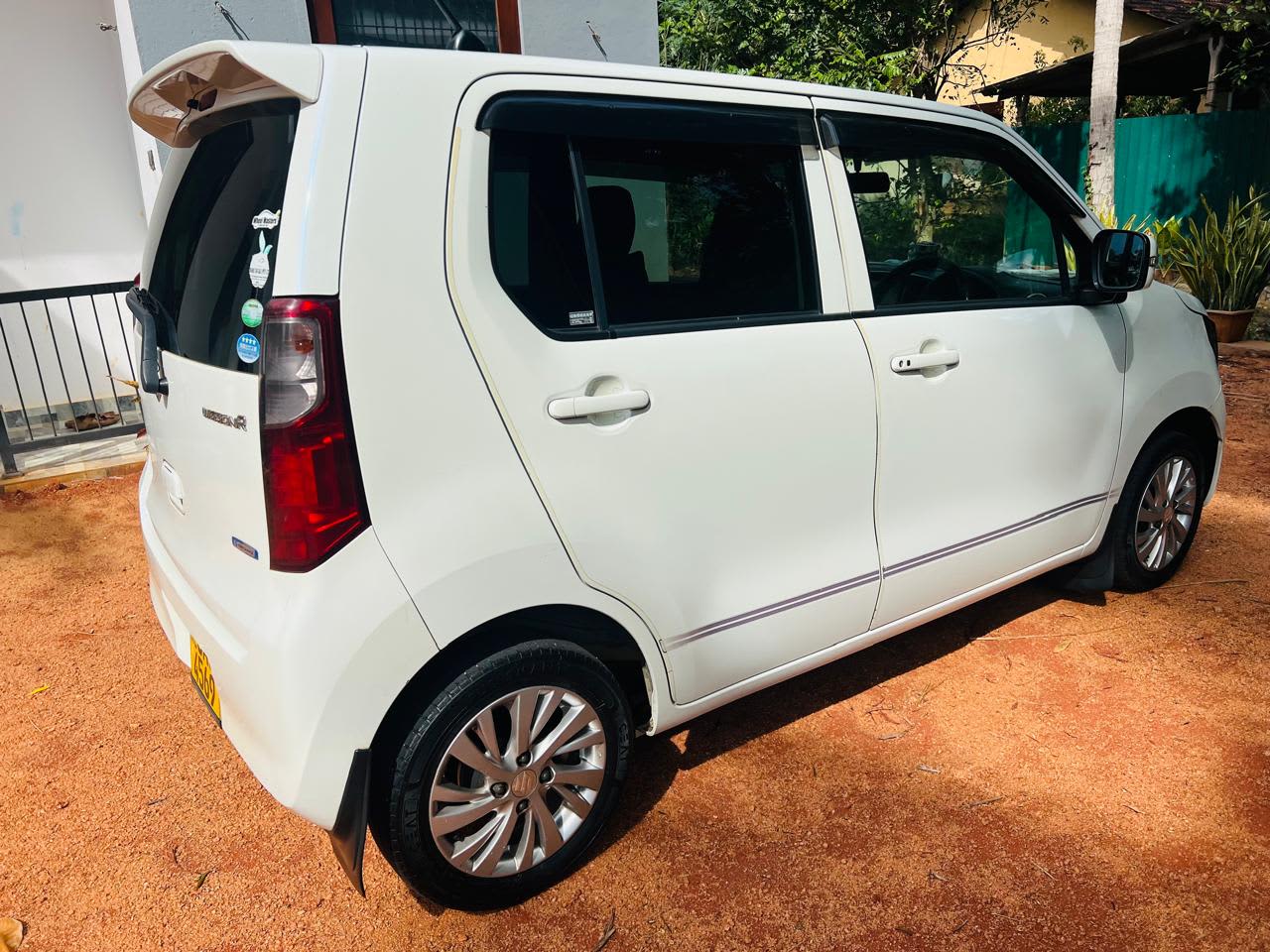 Suzuki Wagon R FX 2016 4