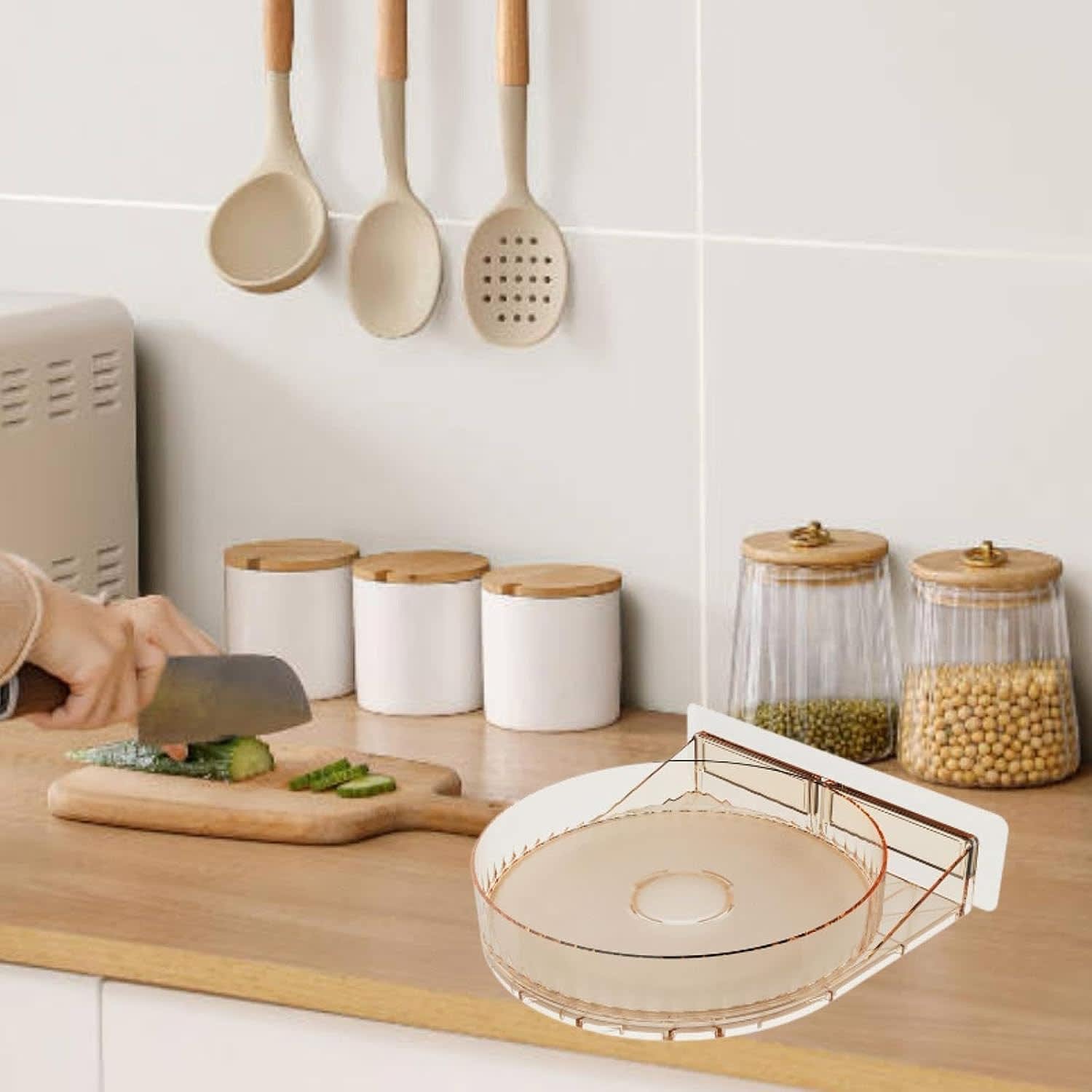 360 Rotating Wall-Mounted Storage Rack 2