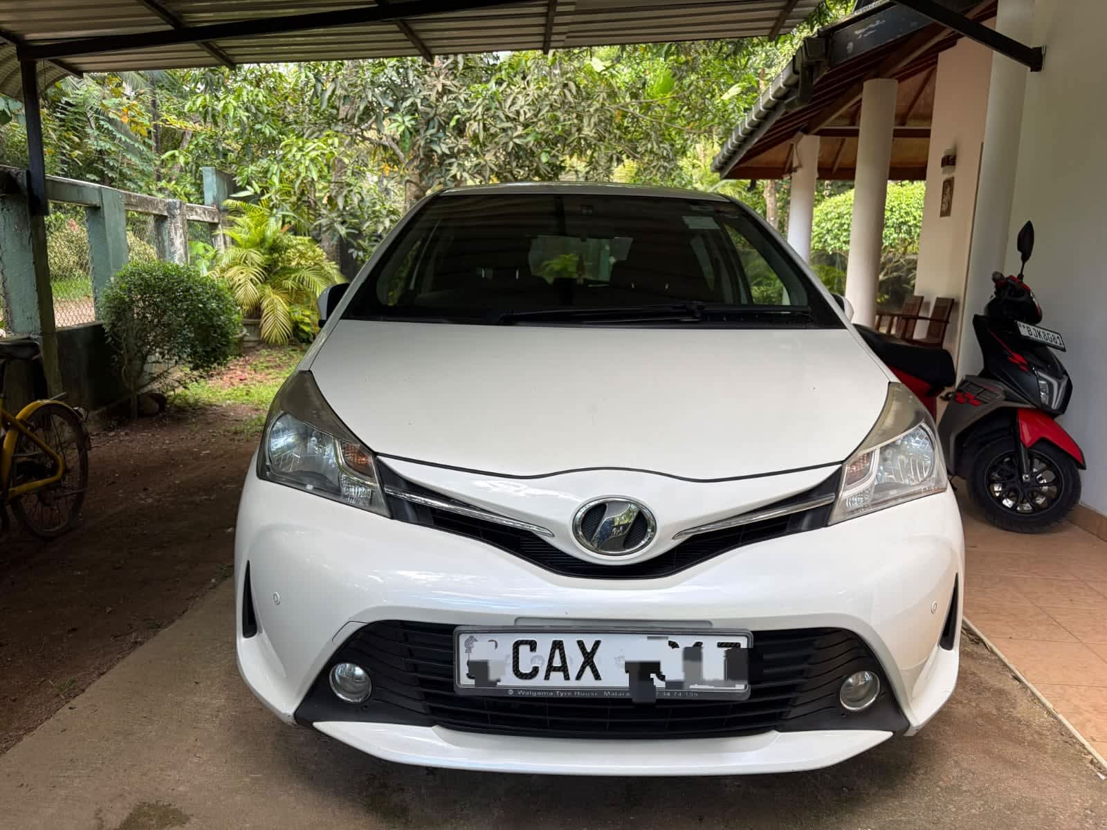 Toyota Vitz 2015 1