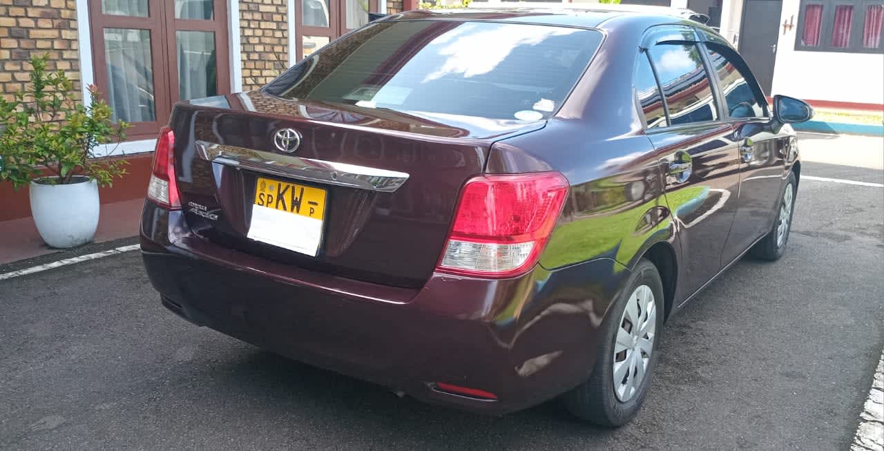 Toyota Axio 2013 4
